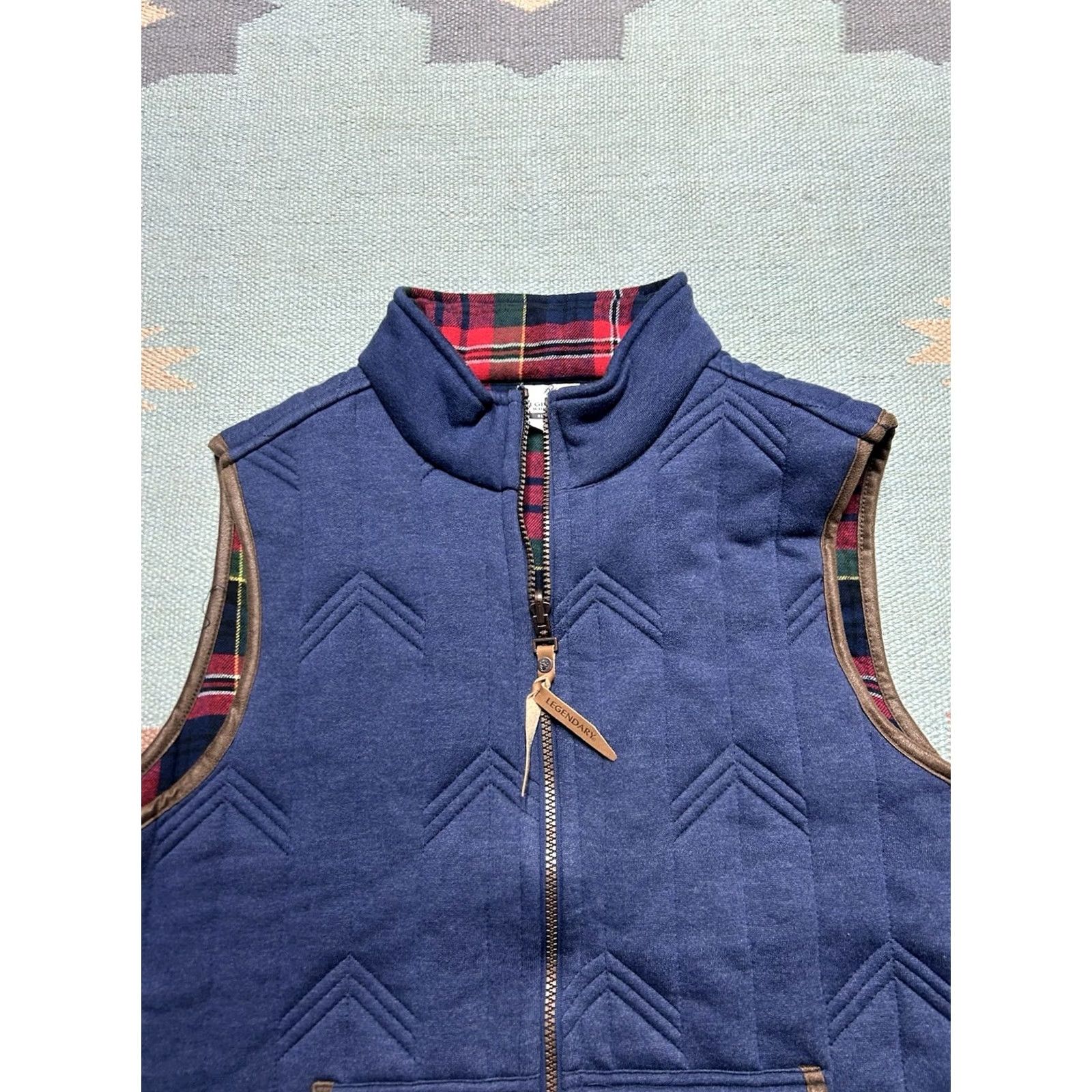 Vintage VINTAGE Legendary Whitetails Reversible Vest Jacket Quilted Plaid Hunting Adult Large Blue Mens Size US L / EU 52-54 / 3 - 3 Thumbnail