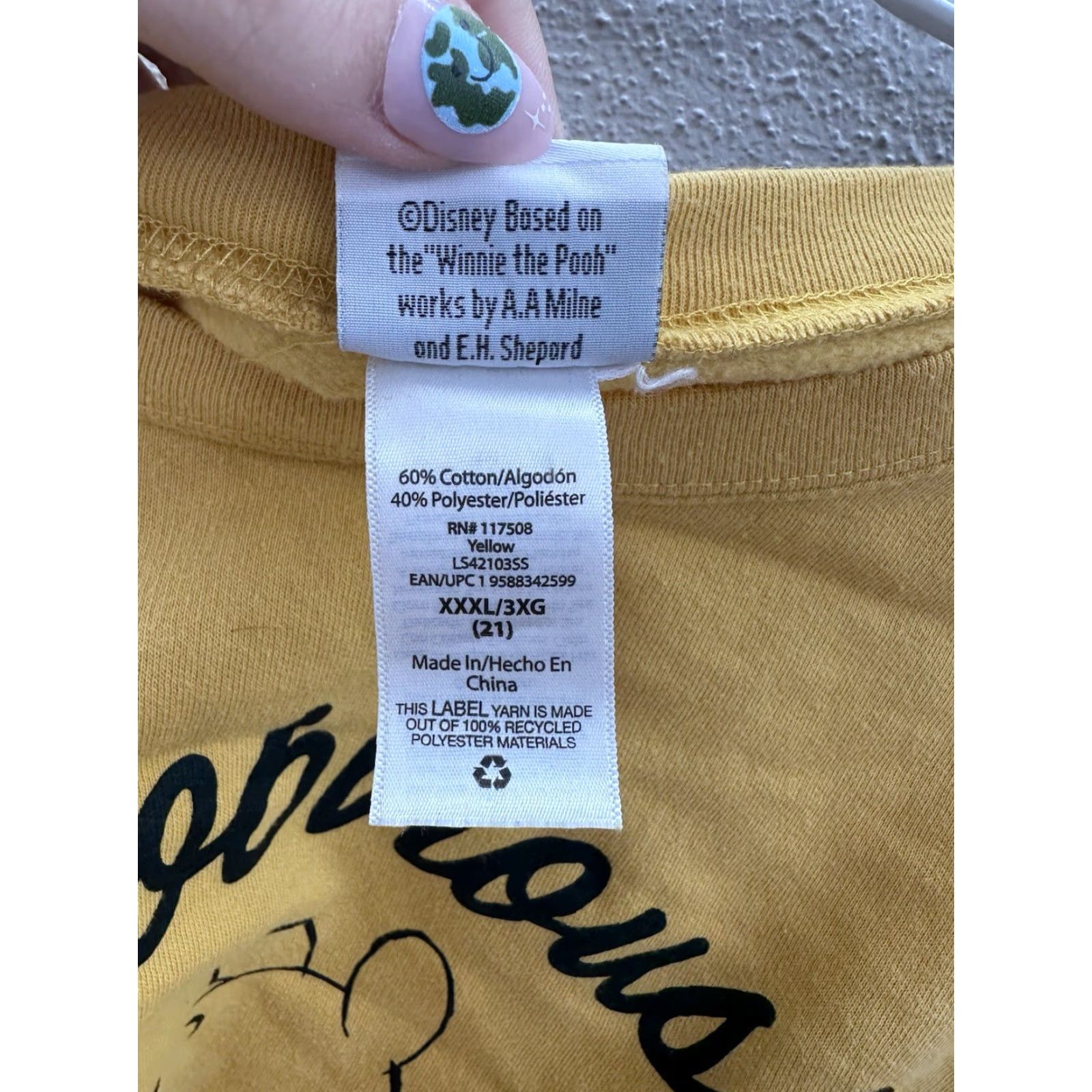 Disney Disney Womens Sweatshirt 3XL Yellow Winnie the Pooh Crewneck Graphic Sweatshirt Casual Winter Fall Spring All Seasons Pullover Disney Girls Womens Size XXL / US 16-18 / IT 52-54 - 5 Thumbnail