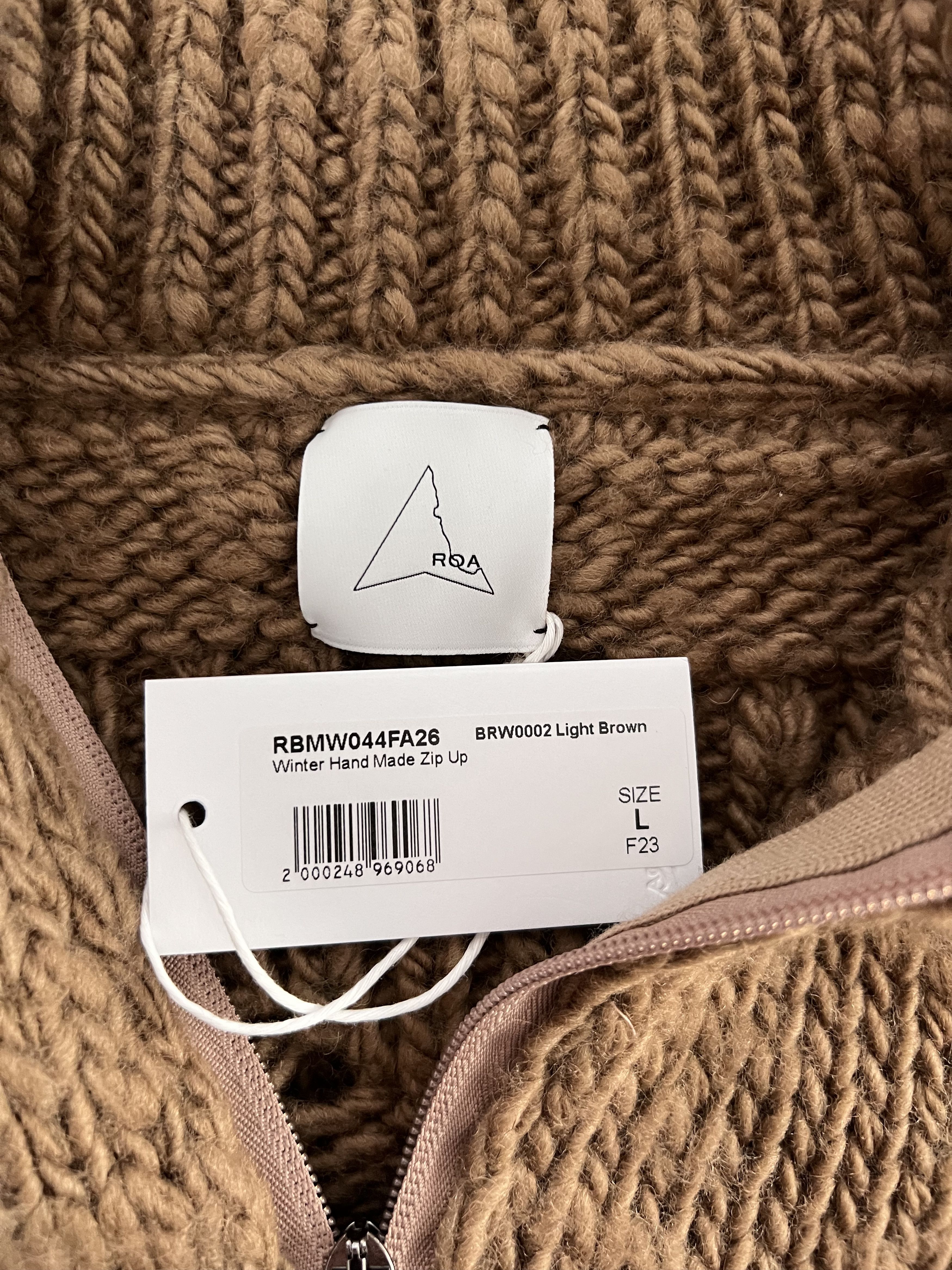 ROA ROA Winter Hand Made Zip Up Sweater in Light Brown Size US L / EU 52-54 / 3 - 8 Thumbnail