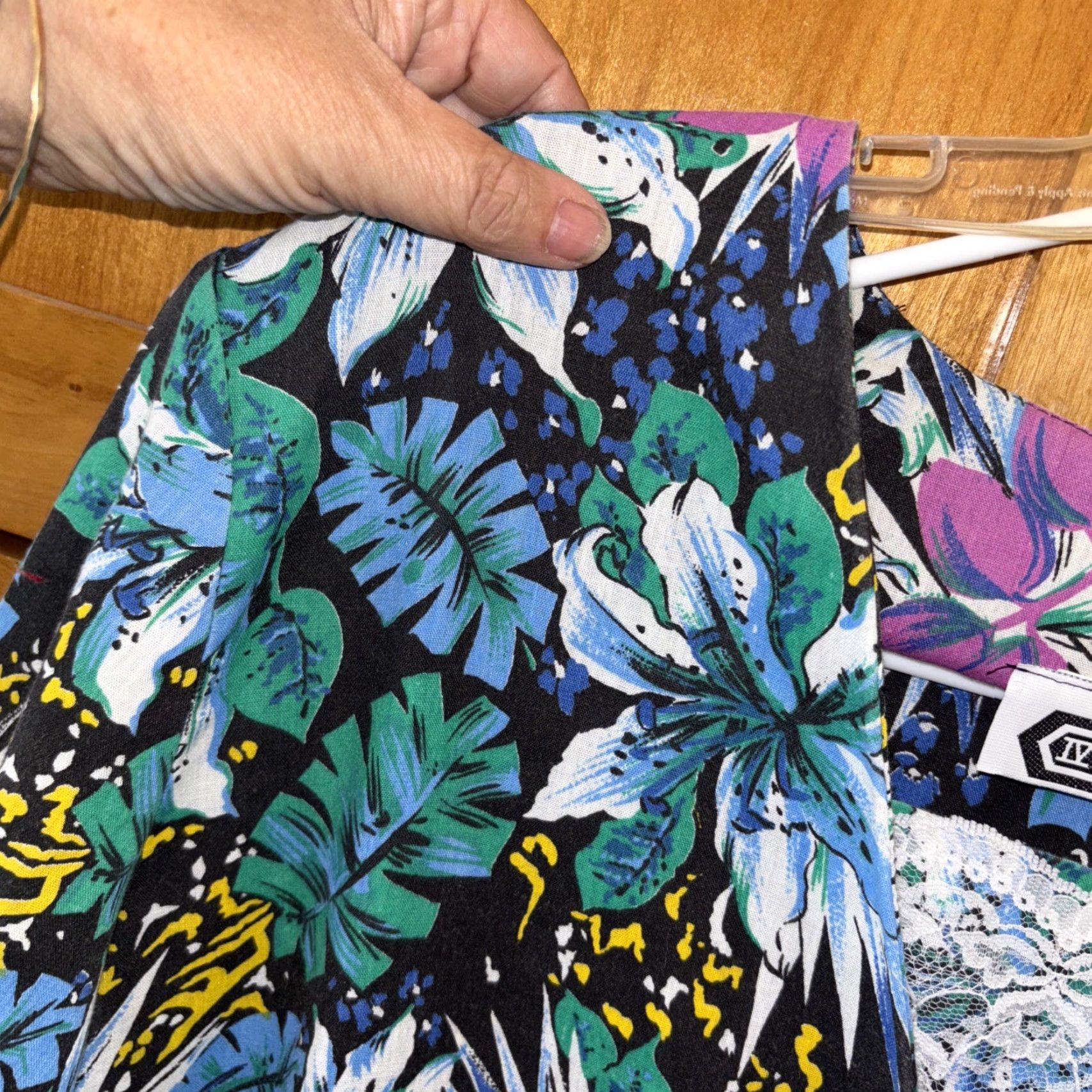 Vintage **Vintage CB IV Two Piece Dress Set Floral Print 3X** User: Vintage CB IV Two Piece Dress Set Floral Print 3X Size 40" / US 18 - 5 Thumbnail