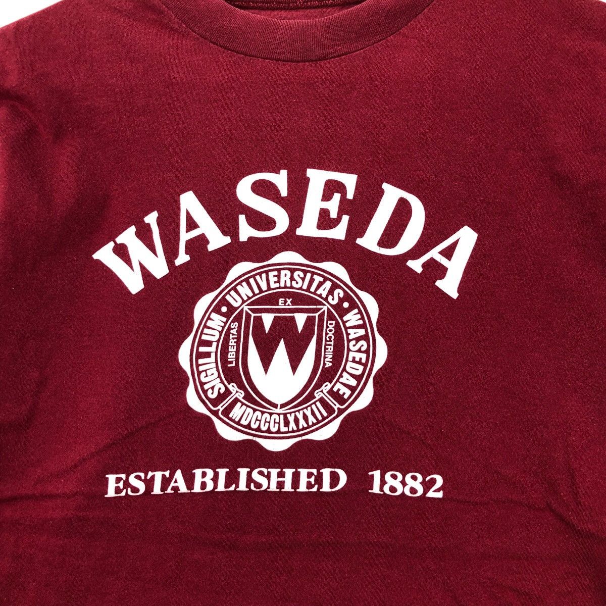 Vintage Vintage 90s Sigillum Universitas WASEDA T-Shirt Collegiate Size US S / EU 44-46 / 1 - 3 Thumbnail