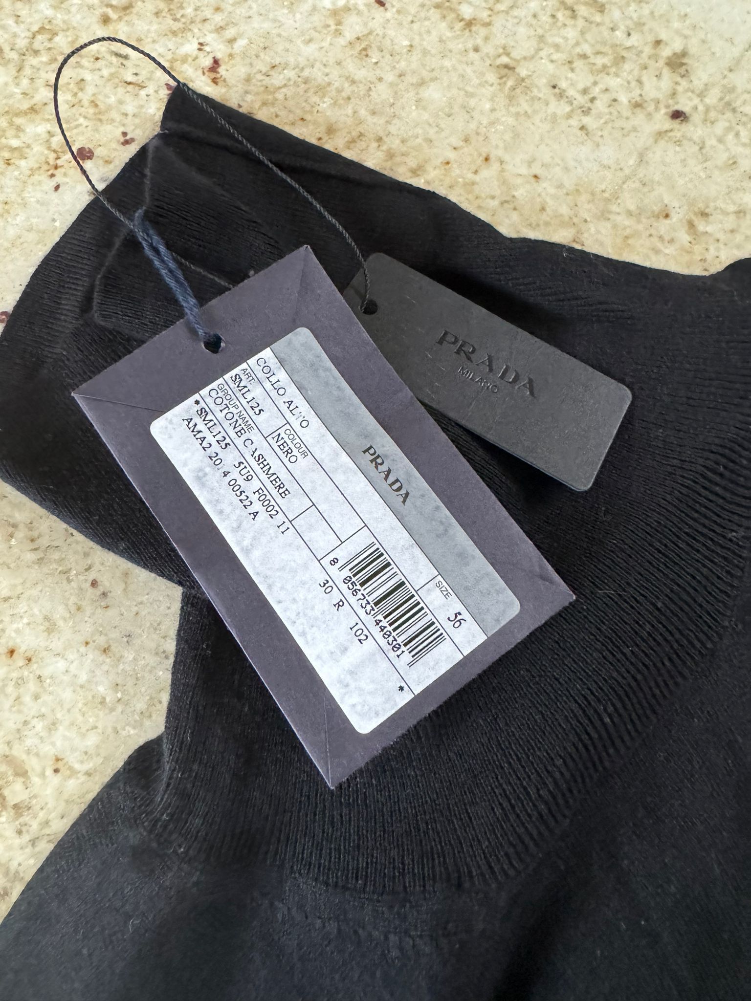 Prada Cashmere Turtleneck in Nero Size US XL / EU 56 / 4 - 6 Thumbnail