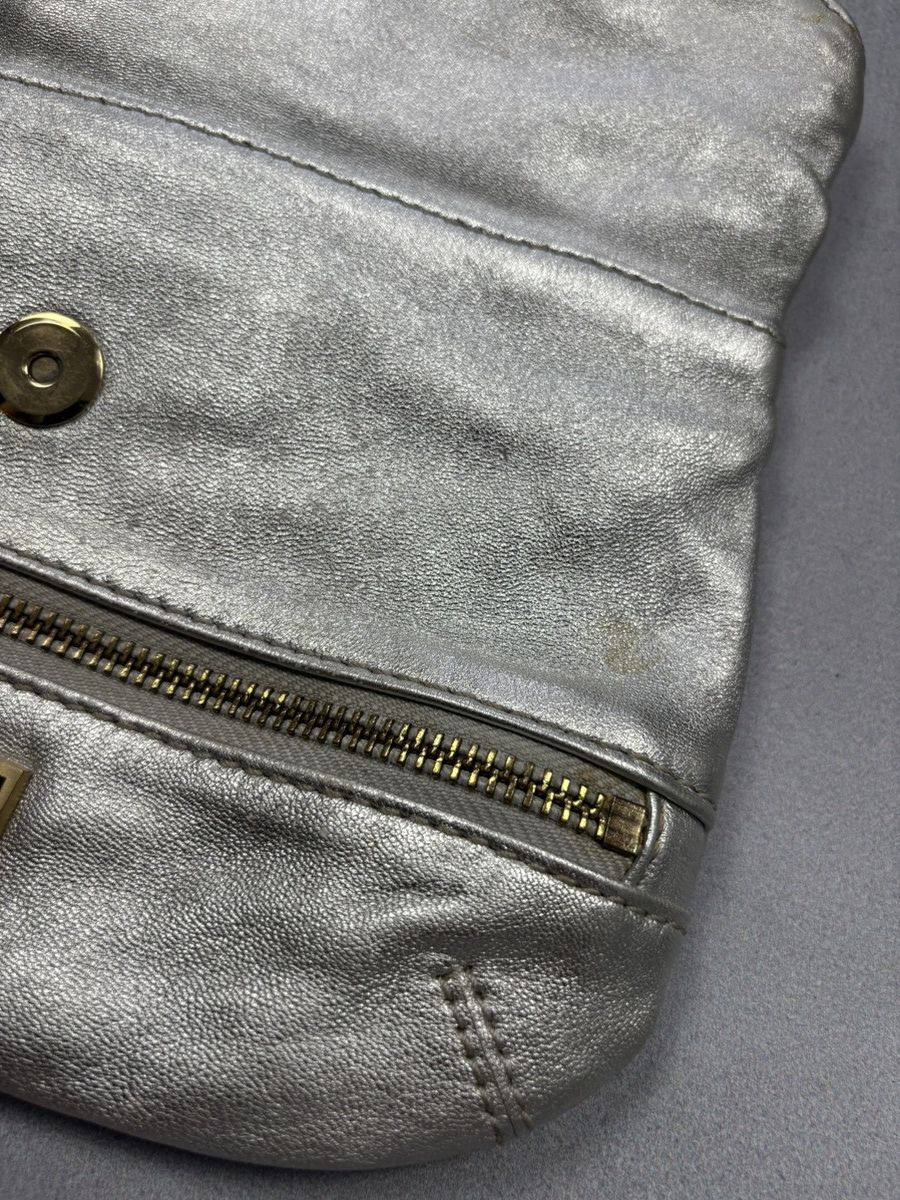 Jimmy Choo Jimmy Choo Metallic Silver Wristlet Clutch Bag Leather Size ONE SIZE - 12 Thumbnail