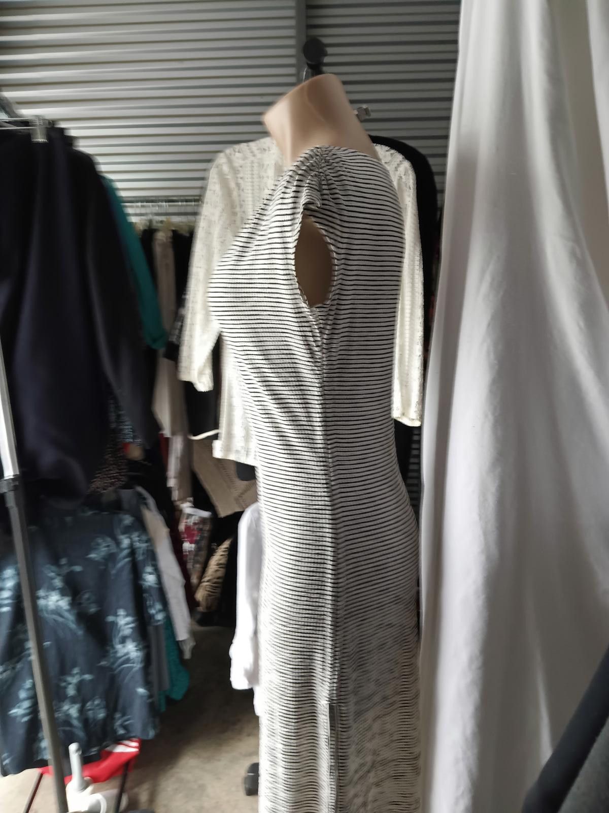 Designer Max Studio Striped Maxi Dress - Size S Size S / US 4 / IT 40 - 2 Thumbnail