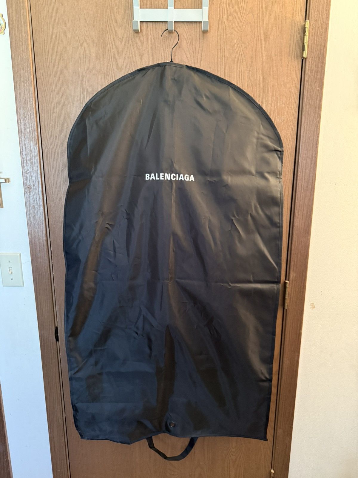 Balenciaga FW22 Be Different Large Fit Hoodie Size US M / EU 48-50 / 2 - 9 Thumbnail