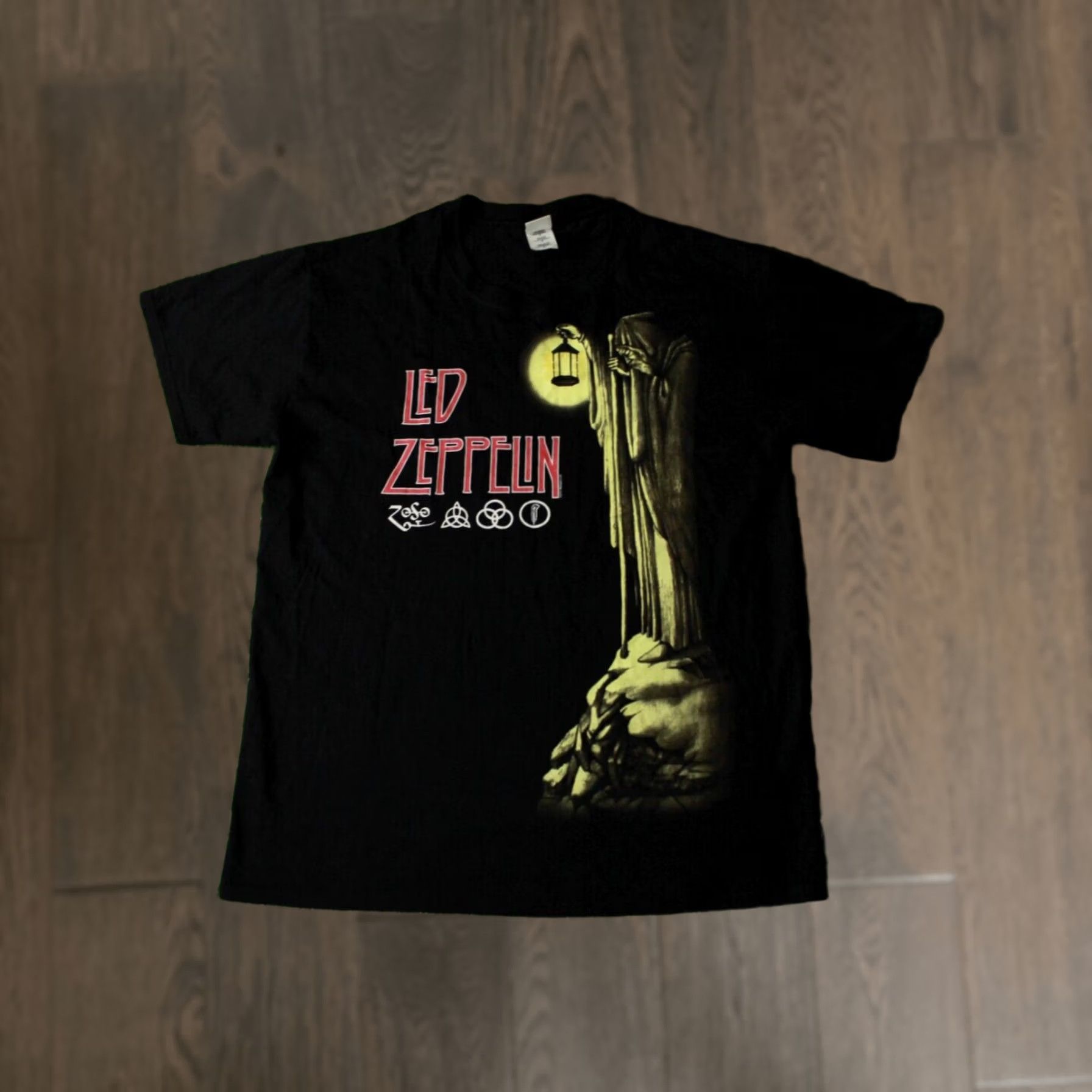 Gildan LED ZEPPELIN Shirt Men 2012 2010's Black XS-XL L Large Short Sleeve Tee Jersey GILDAN Official Product Print Led Zeppelin Size US L / EU 52-54 / 3 - 1 Thumbnail