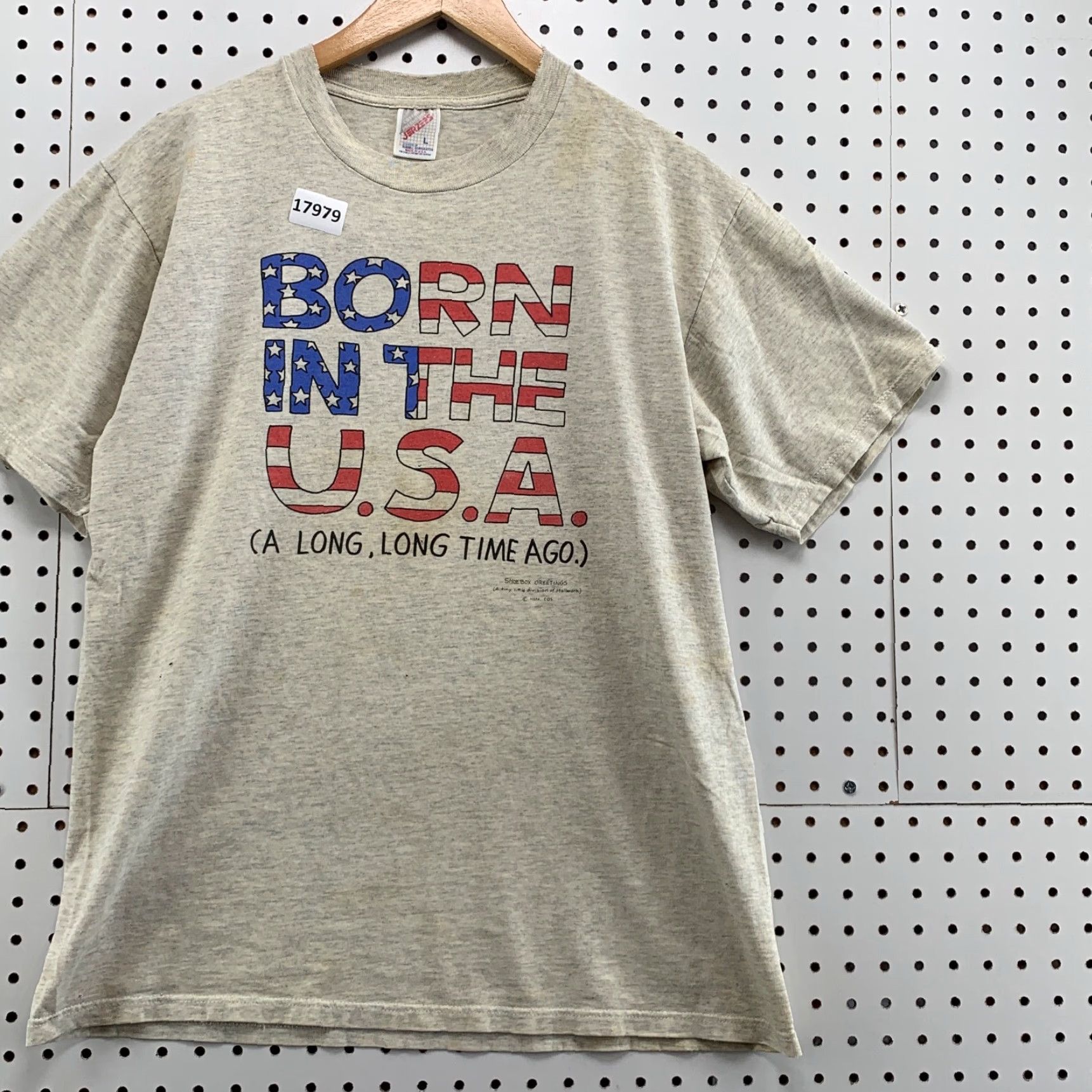 Jerzees Vintage Born In The USA Shirt Gray Mens L Short Sleeve USA Flag Funny TEE 20X27 Size US L / EU 52-54 / 3 - 4 Thumbnail