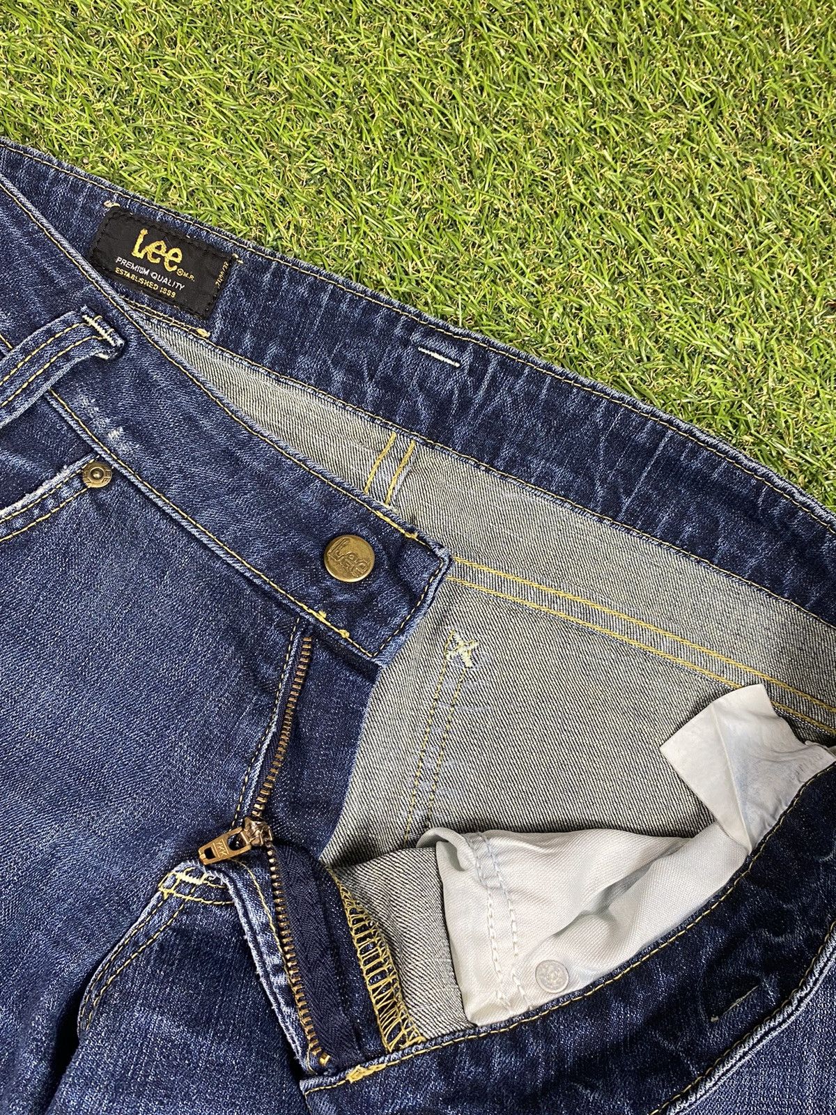 Lee × Vintage Vintage 90s Lee Flare jeans Japanese denim faded streetwear Size 30" / US 8 / IT 44 - 6 Thumbnail