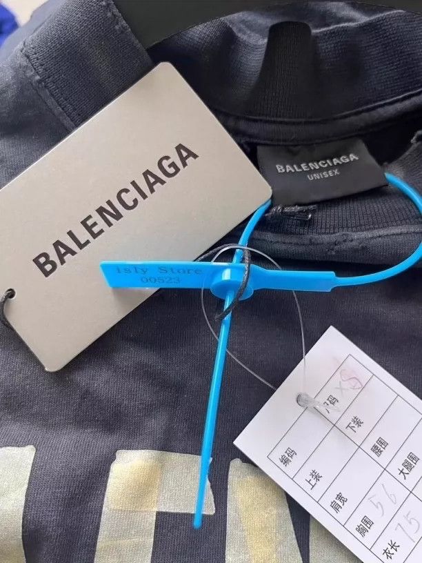 Balenciaga Balenciaga T-Shirt with short sleeves made of tape Size US XS / EU 42 / 0 - 3 Thumbnail