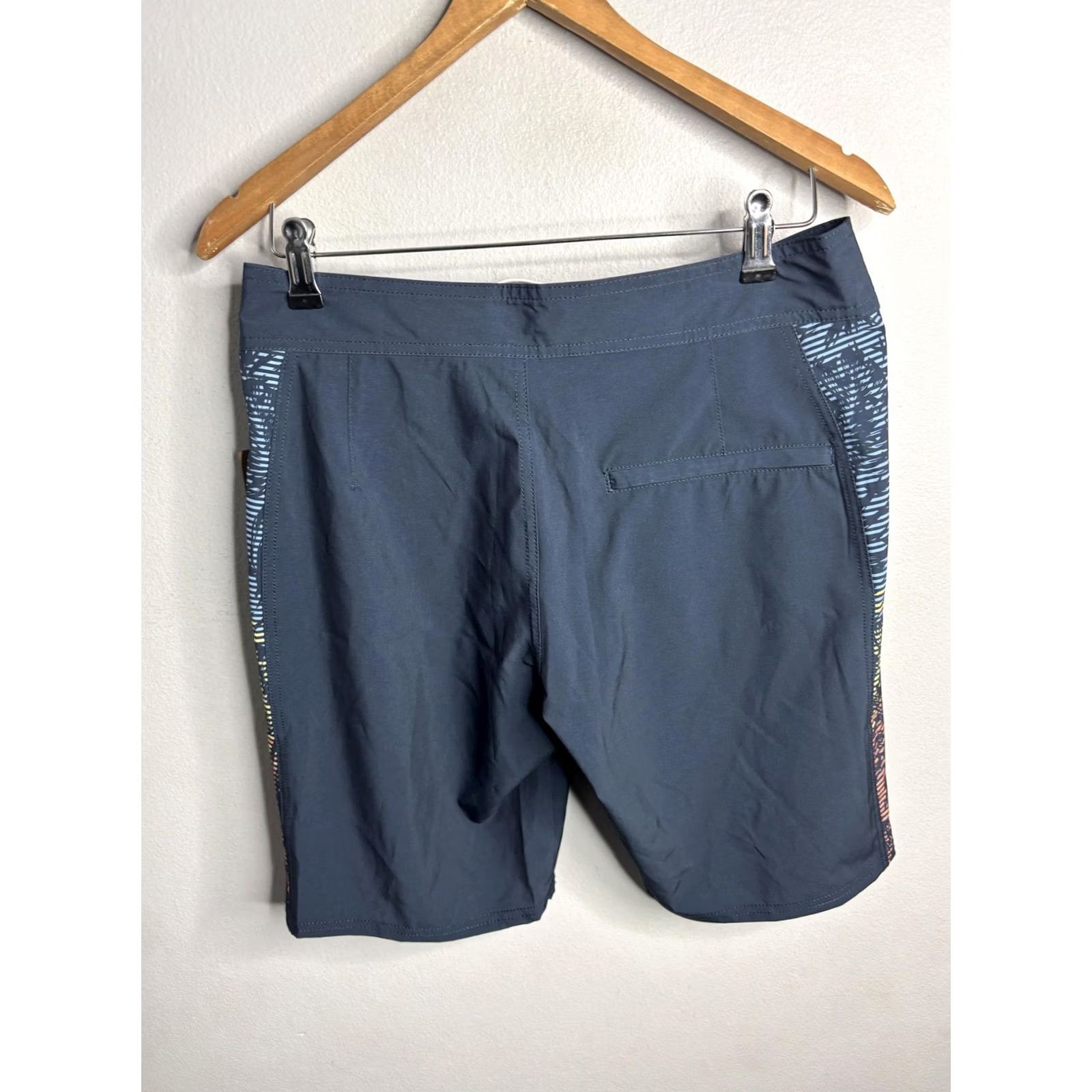 TravisMathew Travis Mathew Shorts Mens 30 Blue Board Beach Break Eco Collection Swim Trunks Size US 30 / EU 46 - 5 Thumbnail