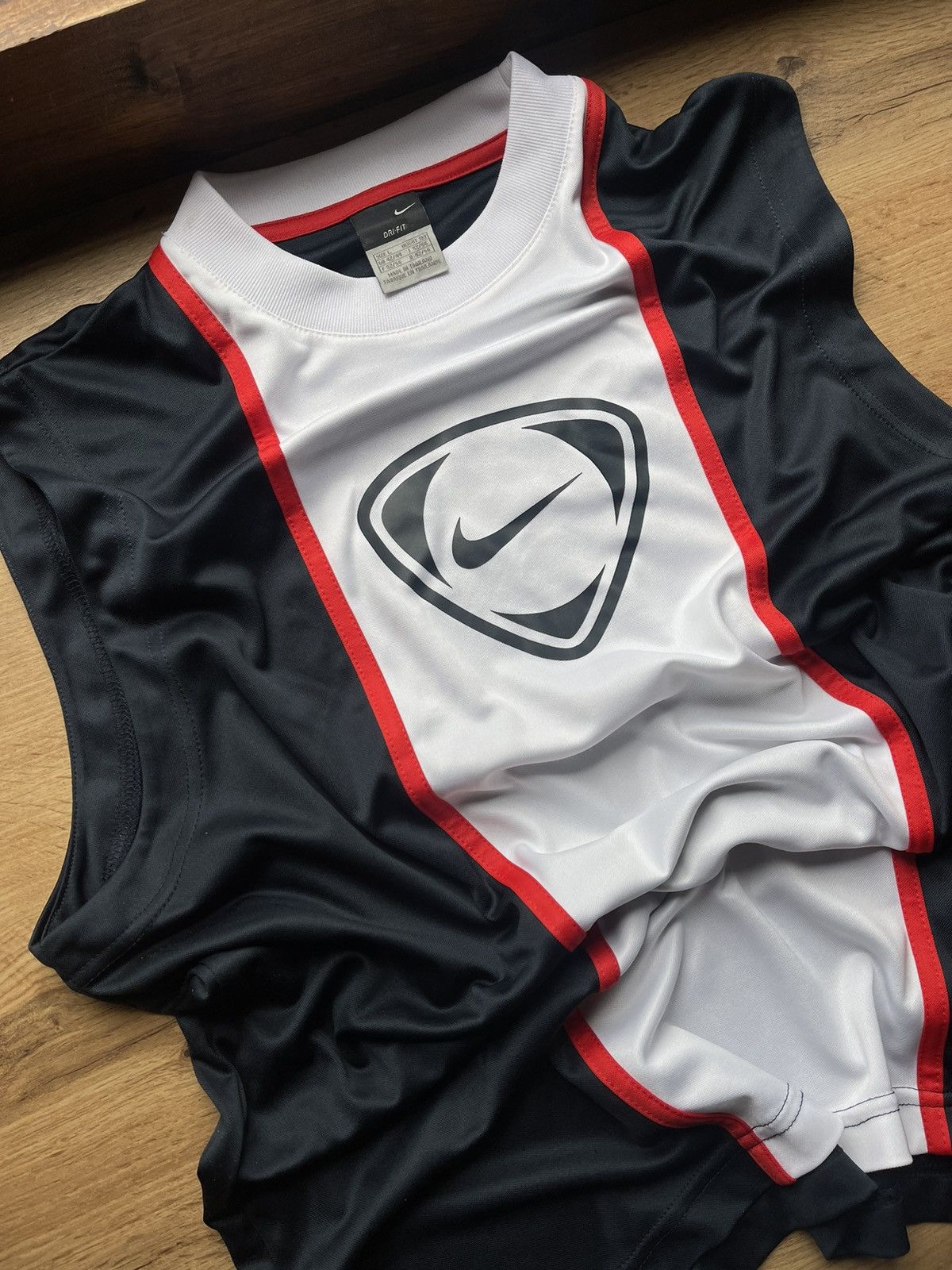 Nike × Vintage Y2K Nike PSG colours vintage sleeveless jersey Size US L / EU 52-54 / 3 - 4 Thumbnail