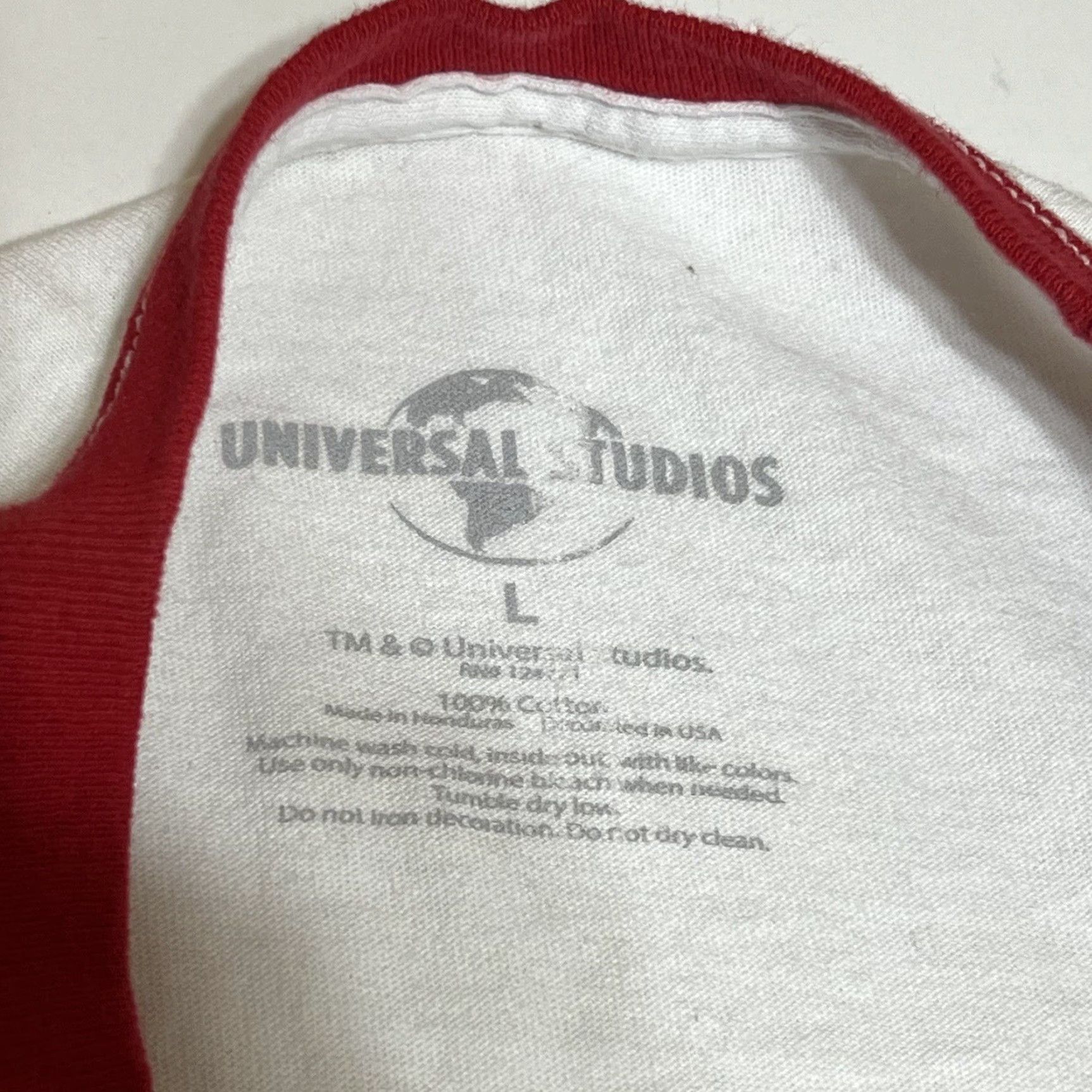 Vintage VINTAGE Universal Studios Love Is Universal T-Shirt Men Large Ringer Graphic White Red Size US L / EU 52-54 / 3 - 7 Thumbnail