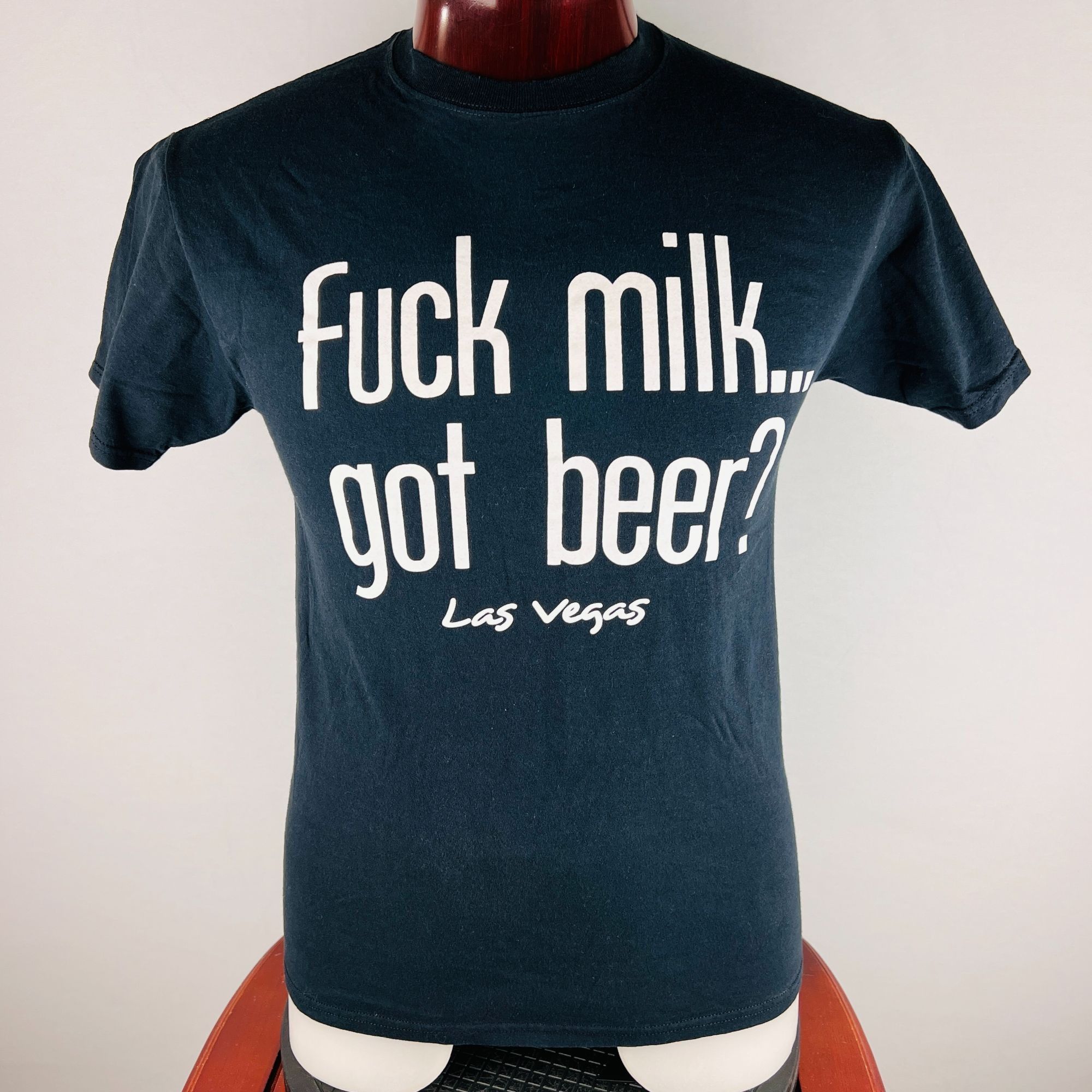Fruit Of The Loom F*ck Milk, Got Beer Las Vegas Med T-Shirt Shirt Size US M / EU 48-50 / 2 - 1 Thumbnail