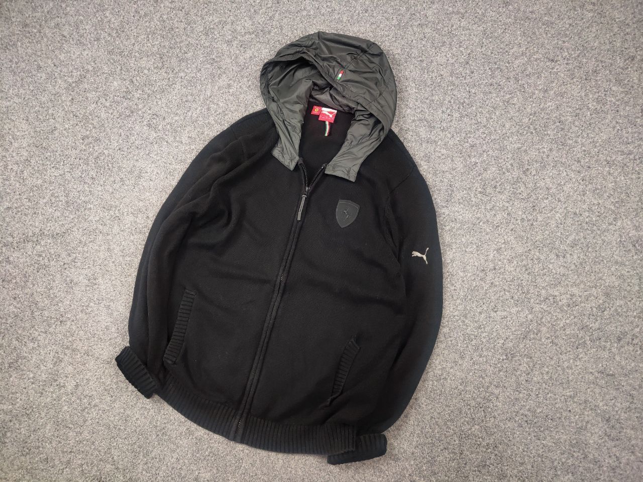 Ferrari × Puma Puma x Ferrari Logo Black Zip hoodie Knit Jacket Vintage Size US L / EU 52-54 / 3 - 3 Thumbnail