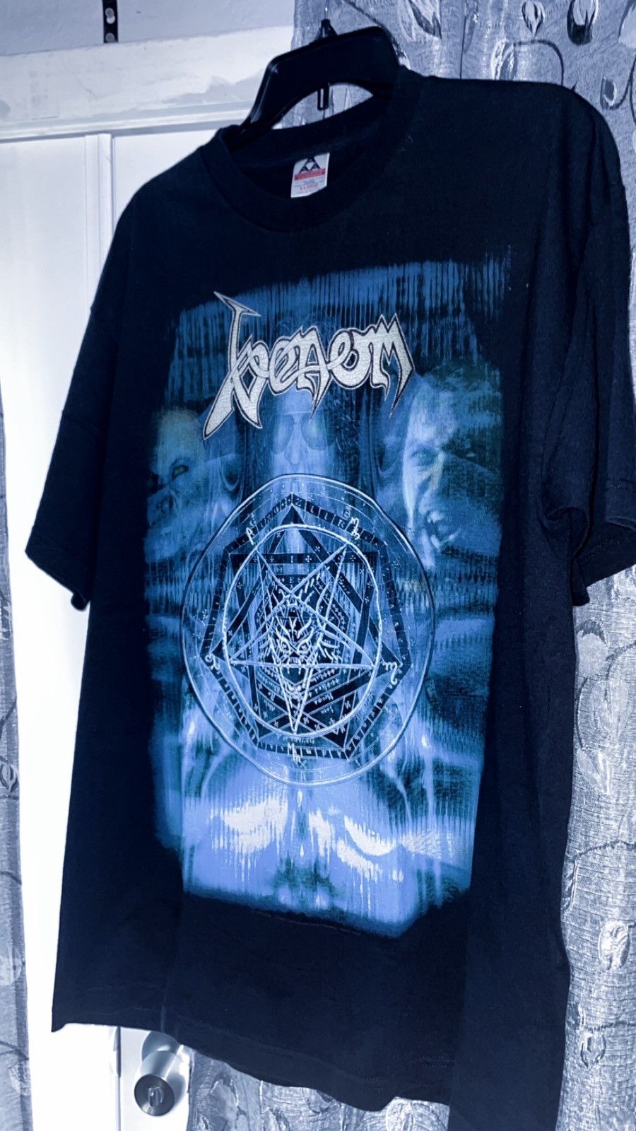 Band Tees Vintage 1999 Venom Black Metal Tee Size US XL / EU 56 / 4 - 1 Thumbnail