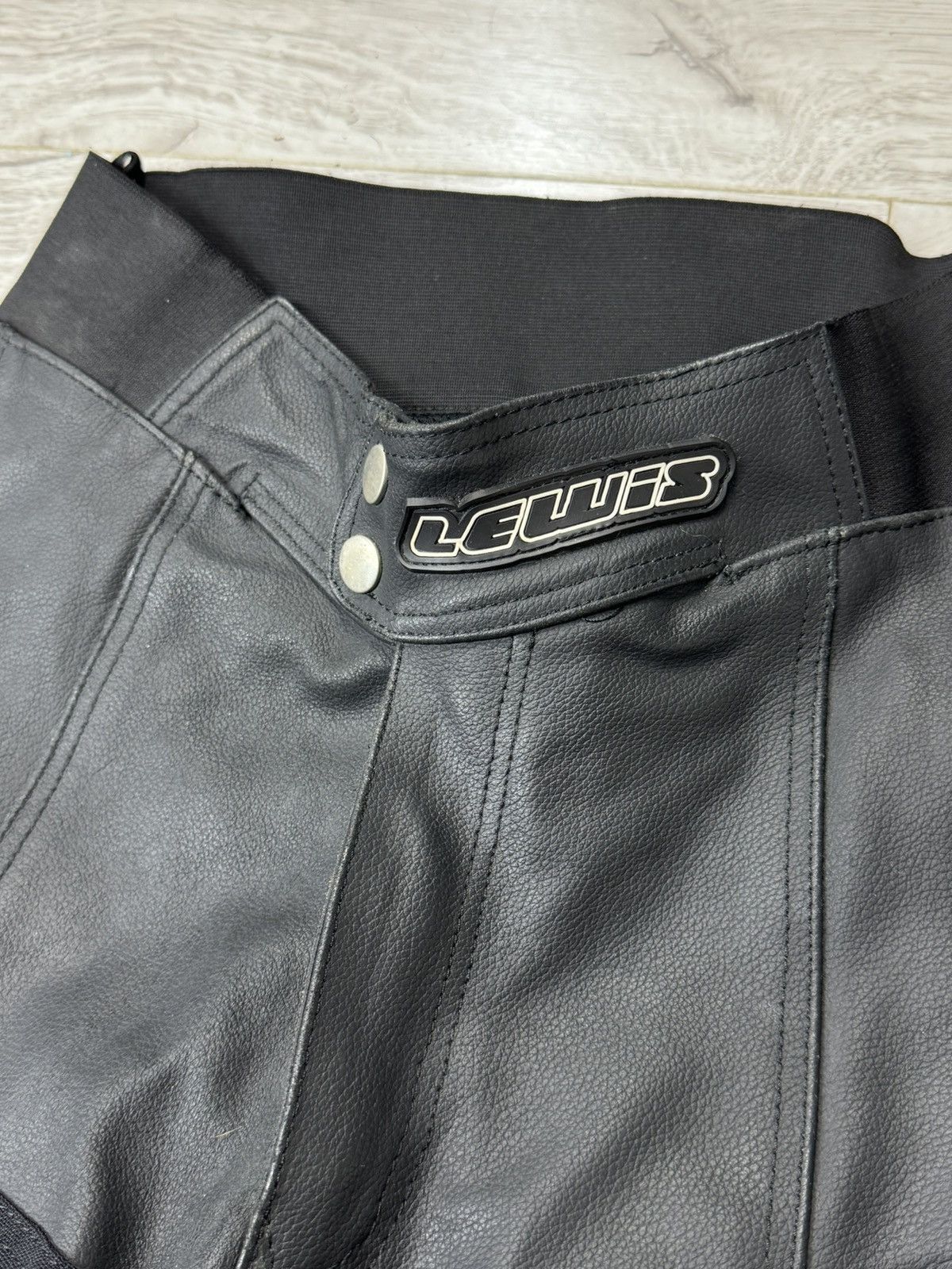Vintage Lewis Leather Motorcycle Riding Pants Knee Armor 30 S - M Size US 30 / EU 46 - 4 Thumbnail