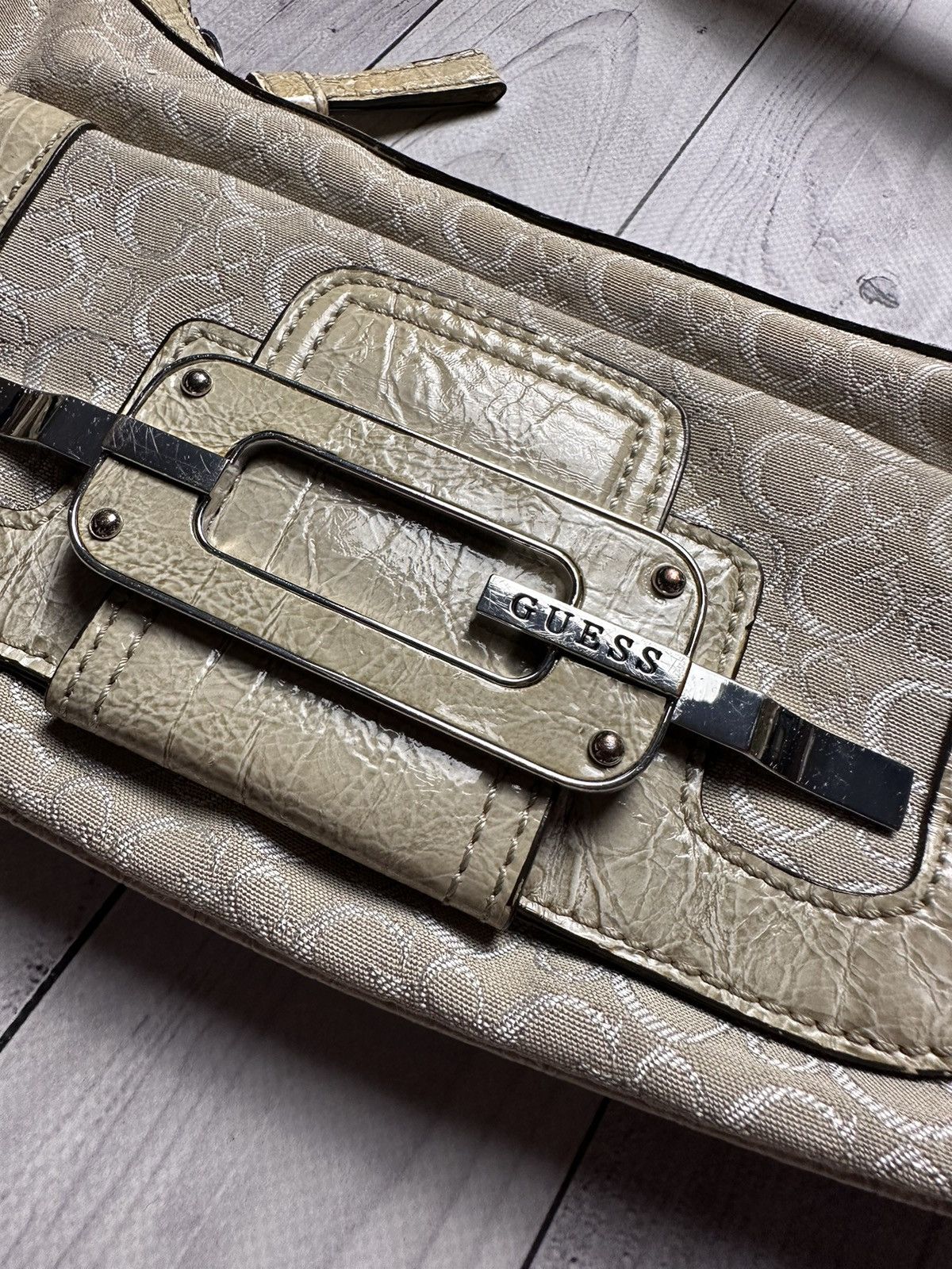 Guess × Vintage Vintage Guess bag women’s rare Y2K avant-garde Size ONE SIZE - 3 Thumbnail