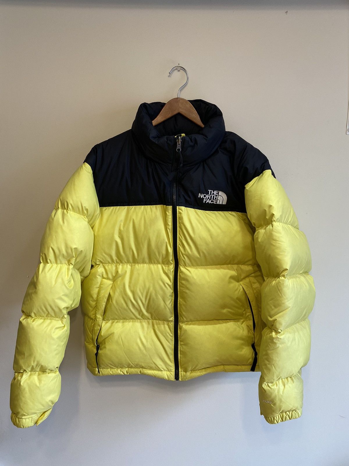 The North Face The Northface nuptse Size US L / EU 52-54 / 3 - 1 Thumbnail