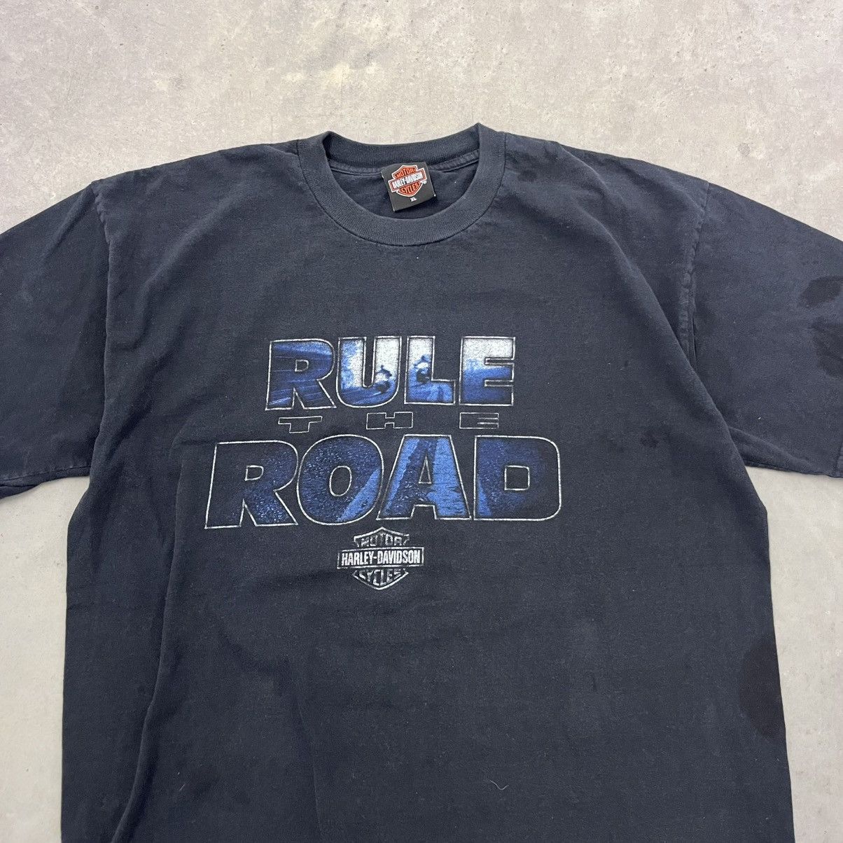 Harley Davidson × Vintage Vintage Harley Davidson "Rule the Road" XL black T shirt Y2K Size US XL / EU 56 / 4 - 2 Thumbnail