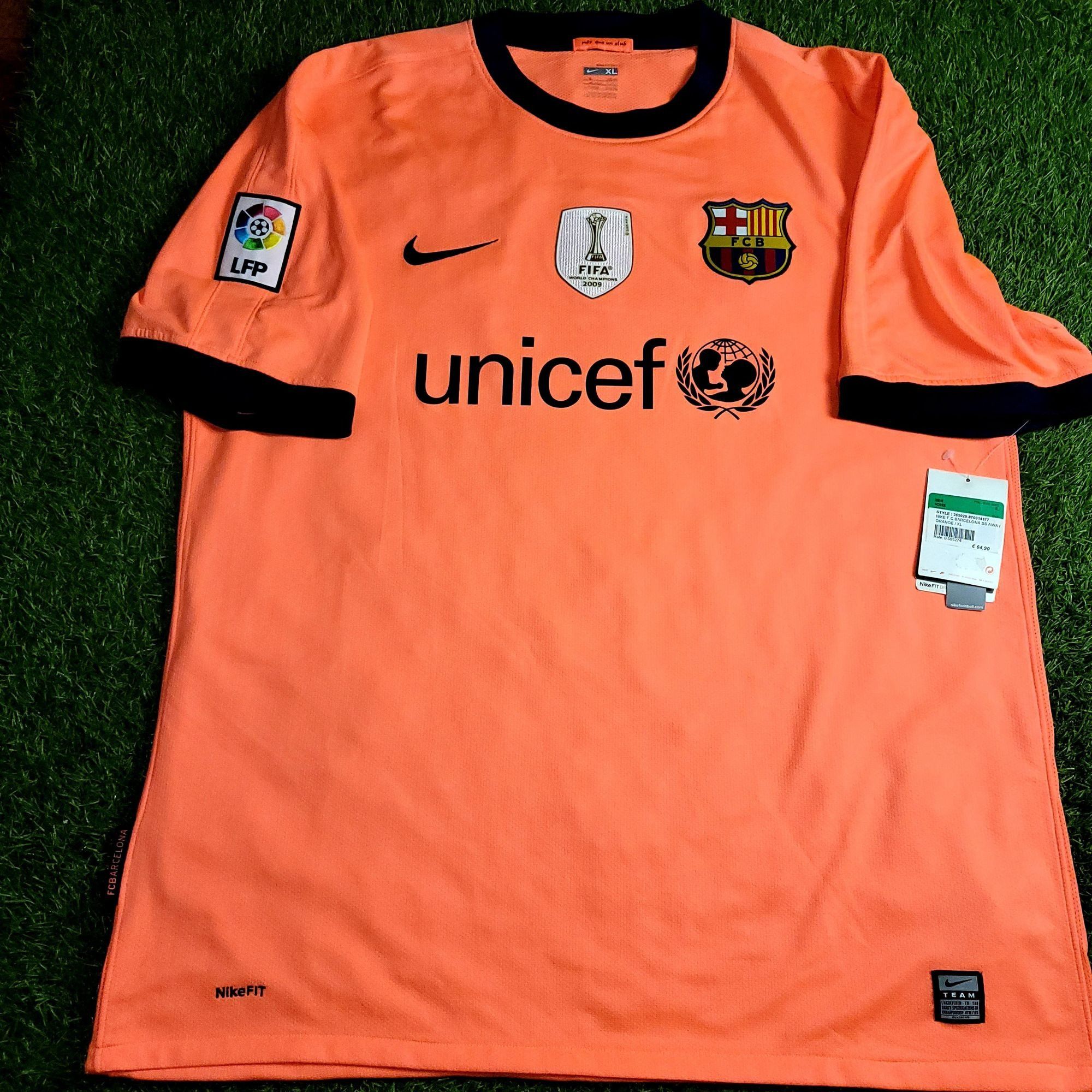 Nike Iniesta Barcelona 2009 2010 Away Soccer Jersey Shirt BNWT XL Size US XL / EU 56 / 4 - 2 Thumbnail