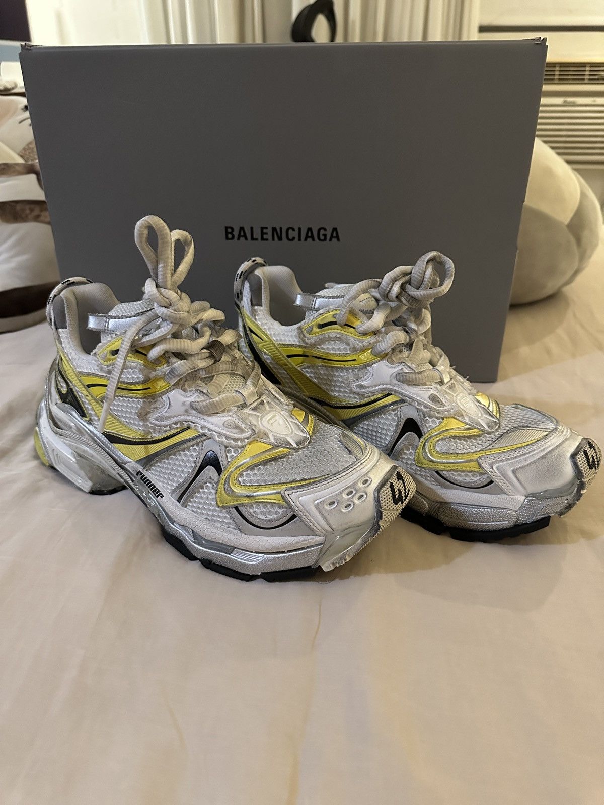 Balenciaga Balenciaga Runner 2 Sneaker BRAND NEW W/BOX Size US 9 / EU 42 - 1 Thumbnail