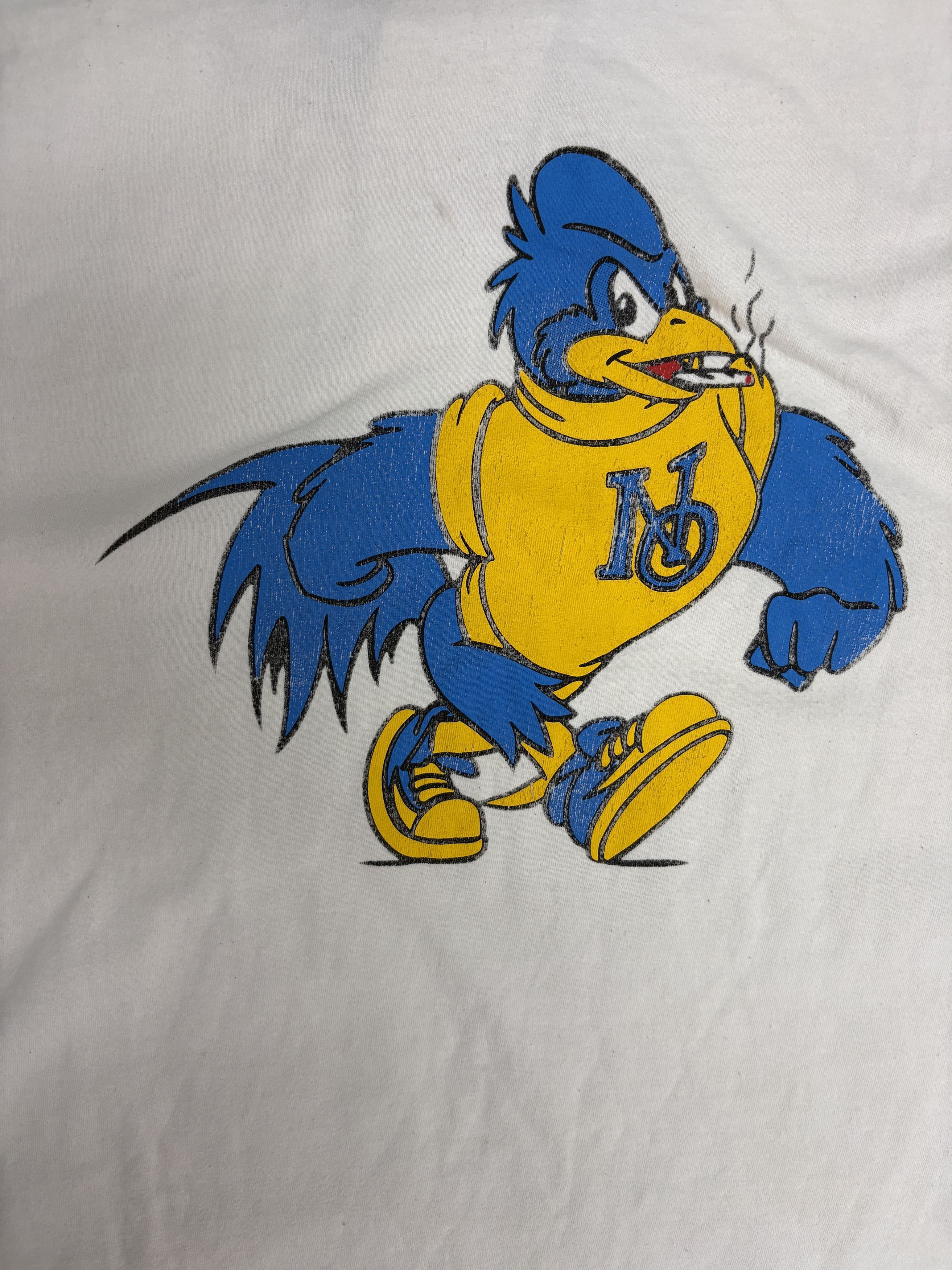 Vintage Delaware Fightin' Blue Hens Vintage White Tee Size US L / EU 52-54 / 3 - 5 Thumbnail