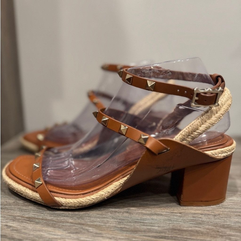 Valentino Valentino Garavani Rockstud Leather T-Strap Sandal Size US 9 / IT 39 - 1 Thumbnail