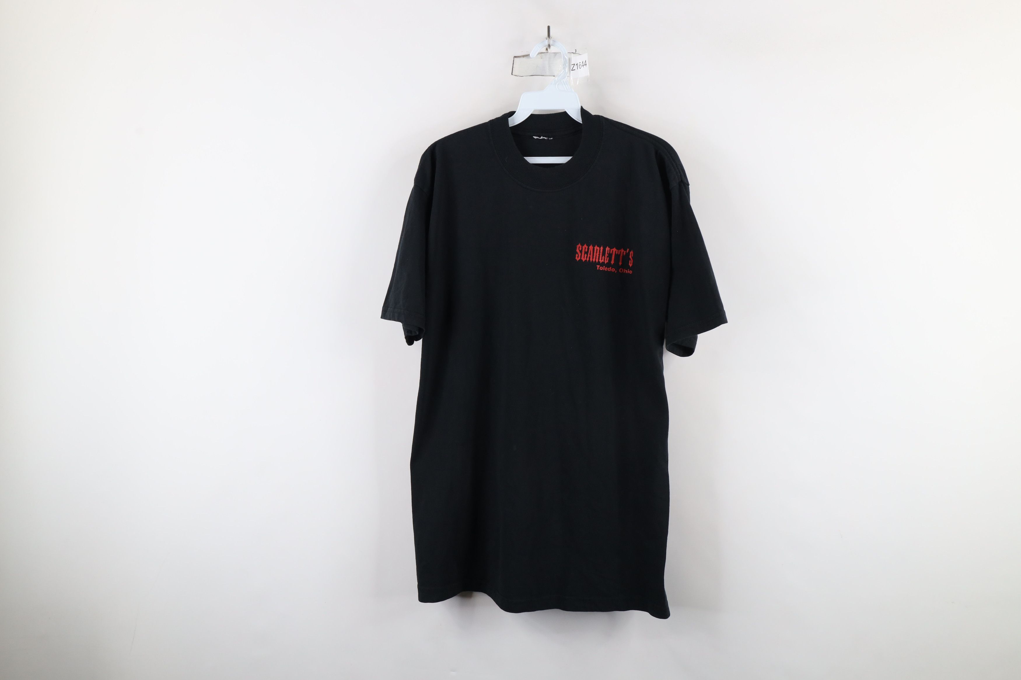 Vintage Vintage Streetwear Iron Cross Gentleman's Club T-Shirt Size US M / EU 48-50 / 2 - 1 Thumbnail