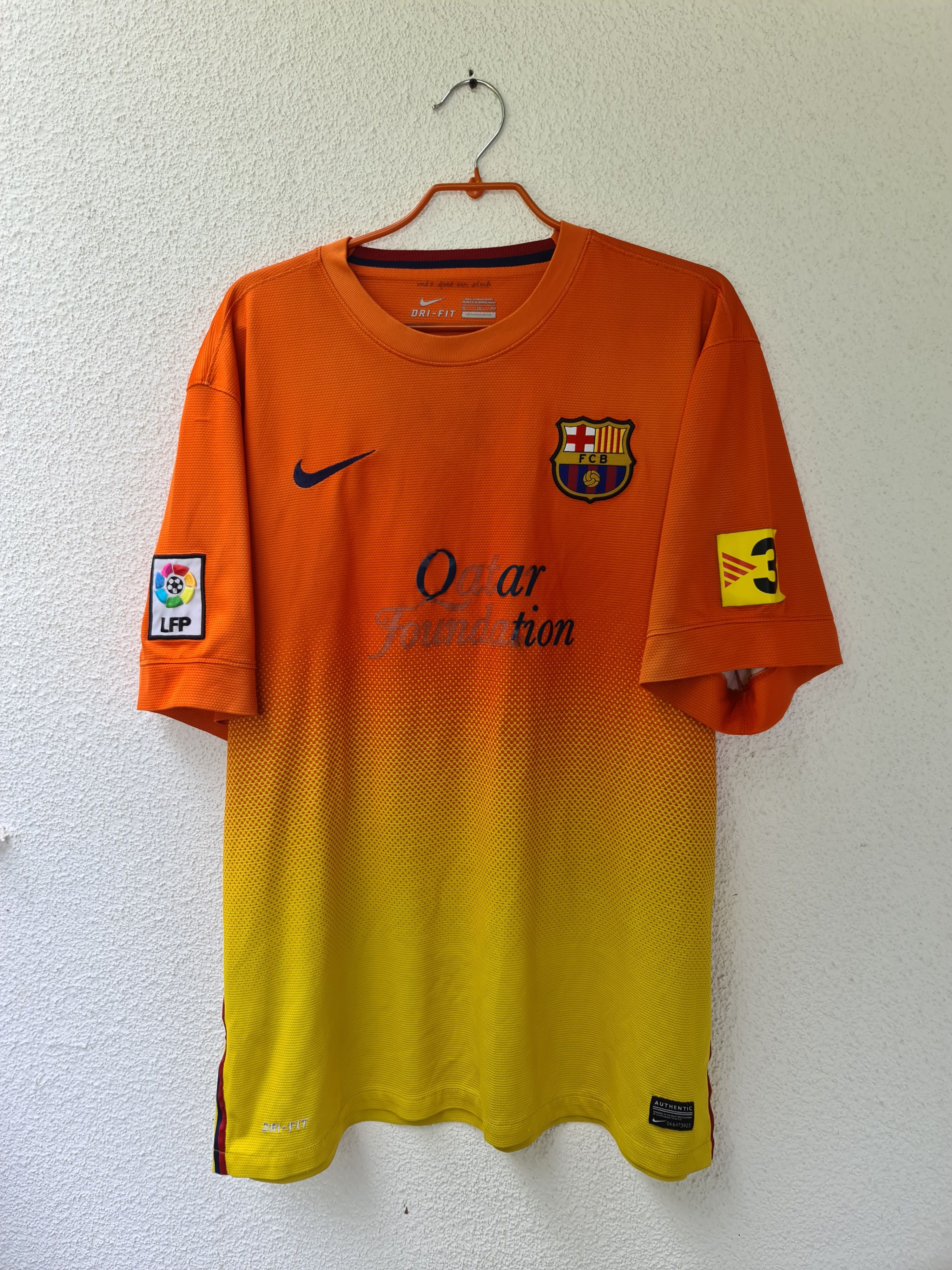 Nike Nike BARCELONA 2012 2013 AWAY SHIRT FOOTBALL SOCCER JERSEY Size US XL / EU 56 / 4 - 1 Thumbnail