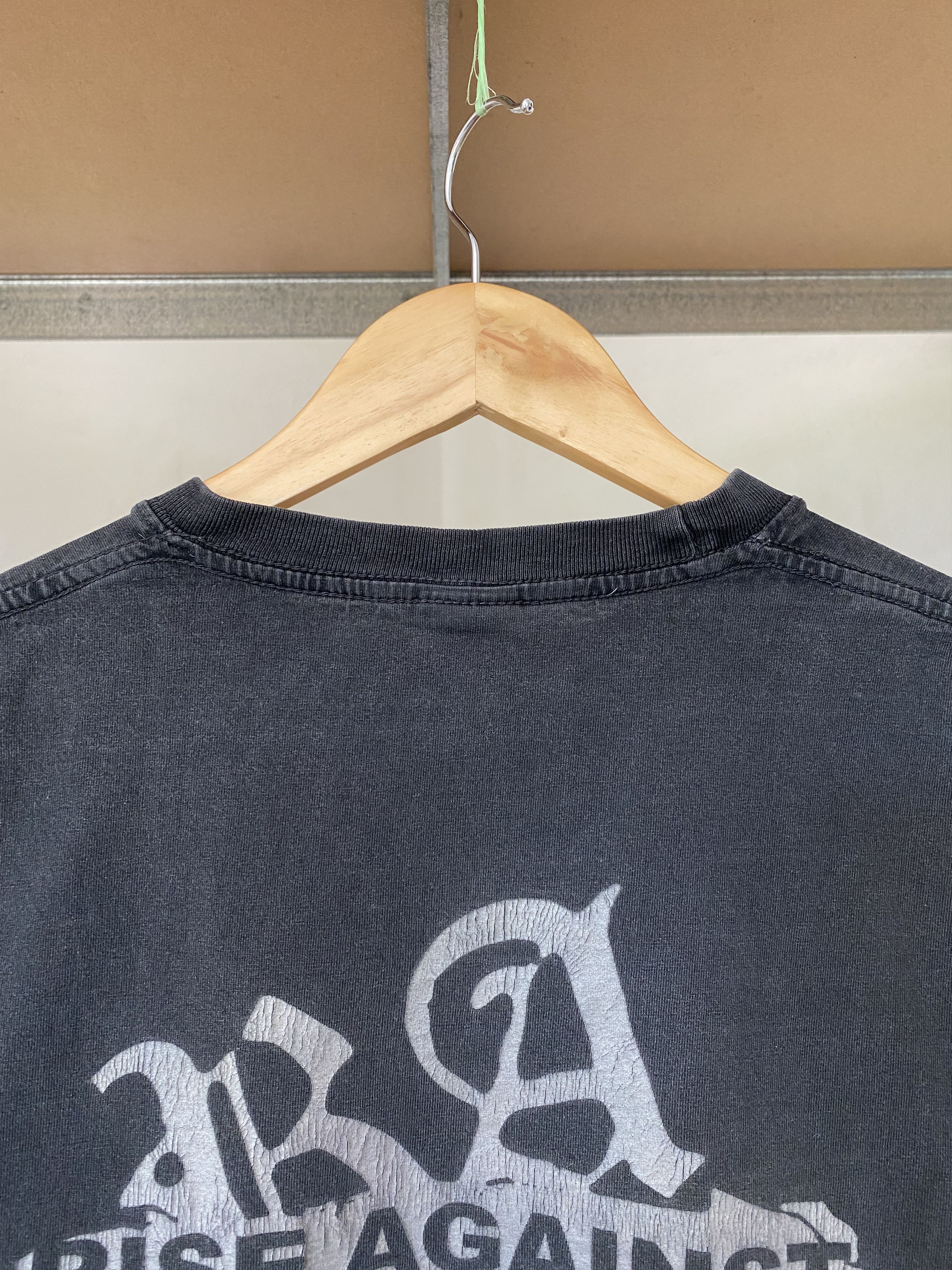 Band Tees Vintage 2000s Rise Against Rock Band T-shirt Size US S / EU 44-46 / 1 - 12 Thumbnail