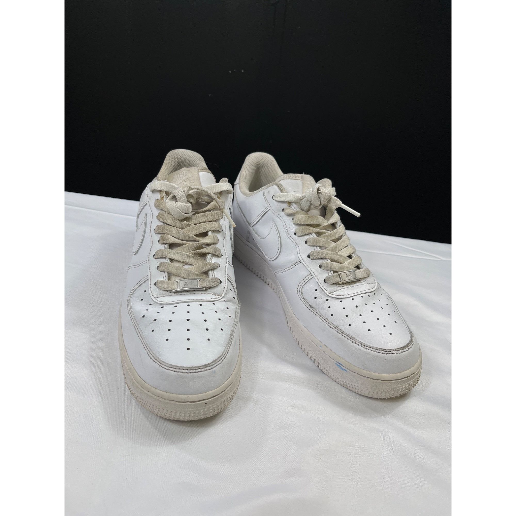 Nike Nike Mens White Air Force 1 Sneakers Size 11.5 SKU 7450 Size US 11.5 / EU 44-45 - 1 Thumbnail