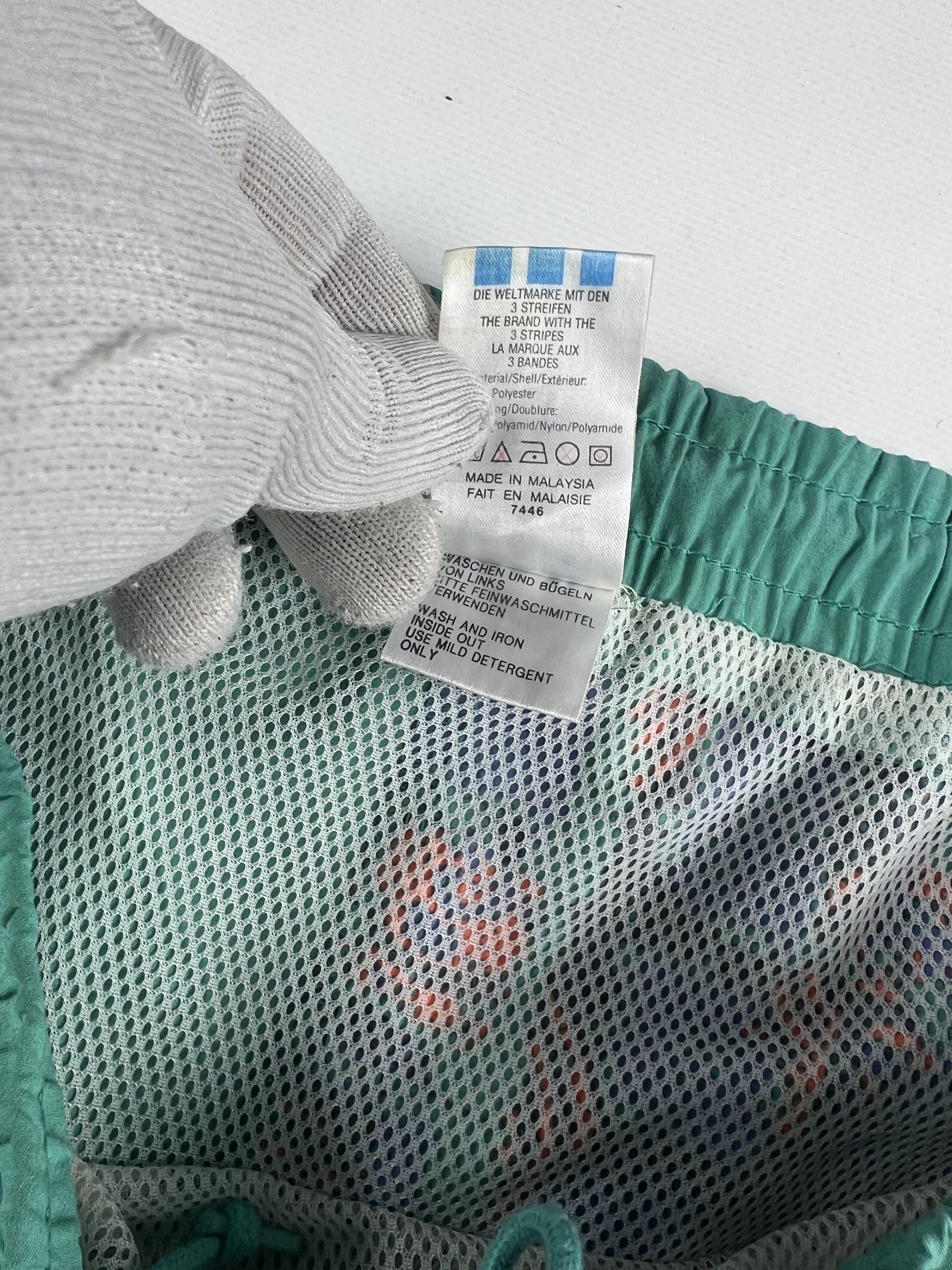 Adidas × Vintage Vintage Adidas Nylon Shorts L Size US 36 / EU 52 - 5 Thumbnail