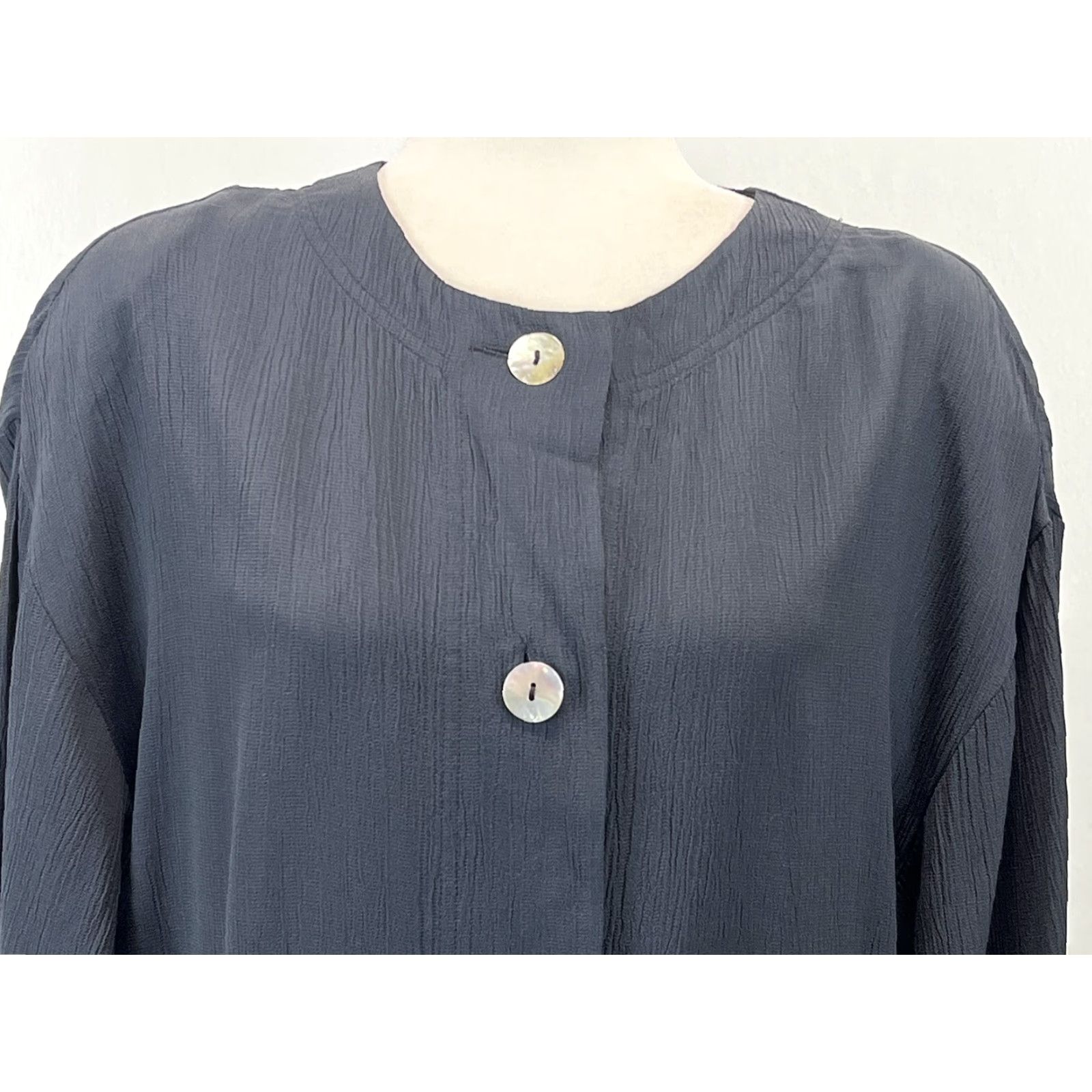 Jones New York VINTAGE Jones New York Blouse Tunic Shirt 1X Plus Gray/Blue Pockets 90s Lagenlook Women Mens? Size XL / US 12-14 / IT 48-50 - 5 Thumbnail