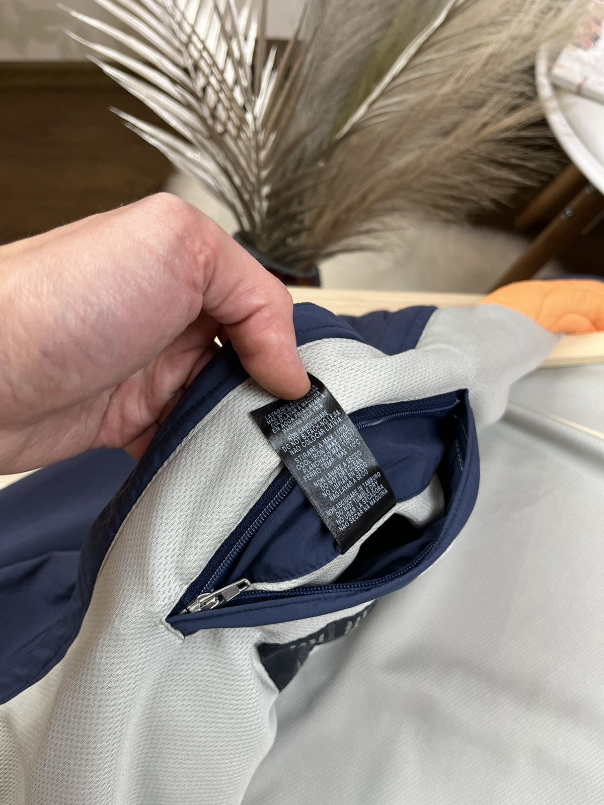 Ermenegildo Zegna Ermenegildo Zegna Sport jacket nylon size M Size US M / EU 48-50 / 2 - 12 Thumbnail