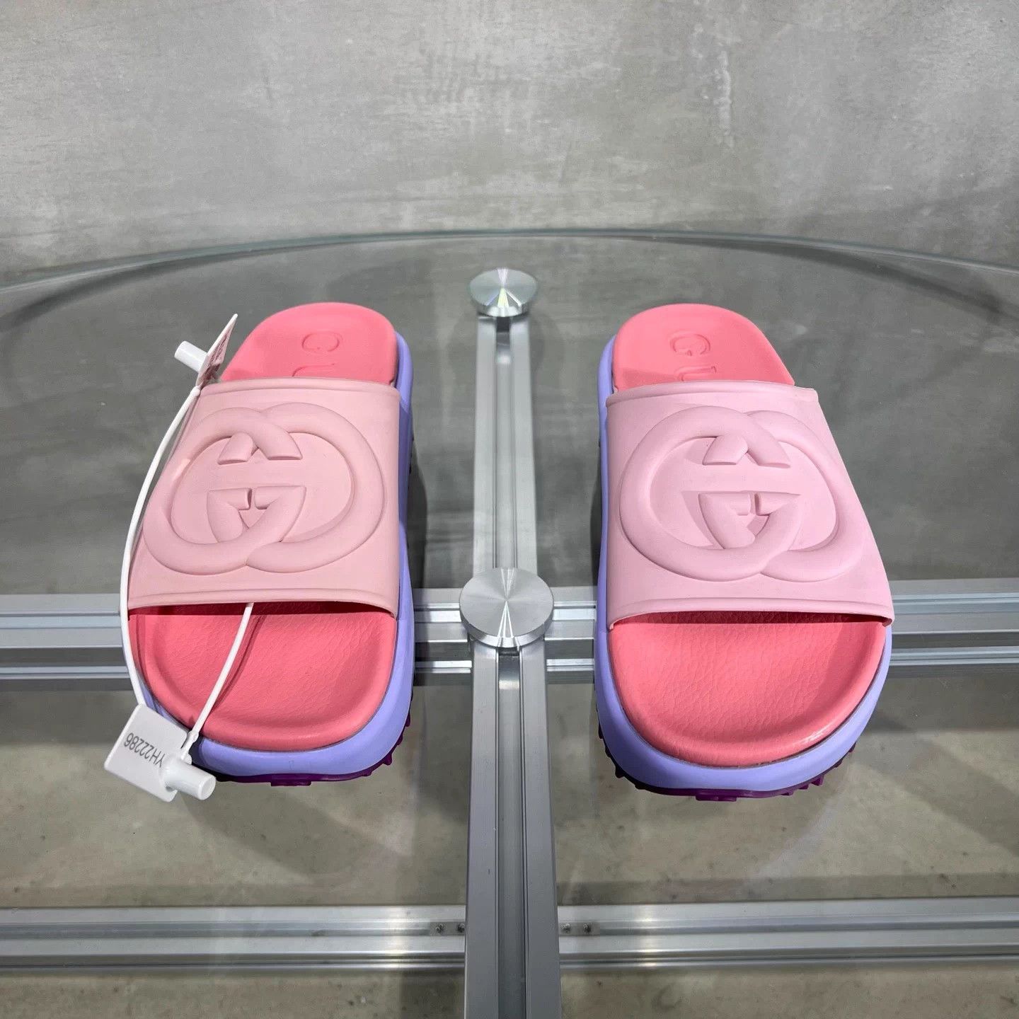 Gucci GUCCI Women's Size 35 Slides Size US 4.5 / IT 34.5 - 1 Thumbnail