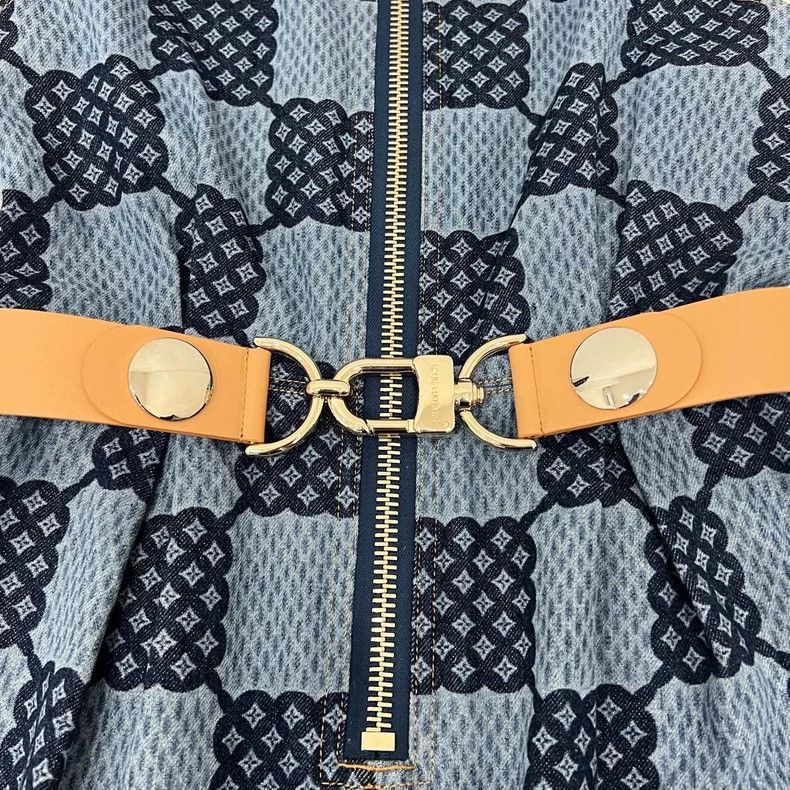 Louis Vuitton Louis Vuitton Presbyopic full-print belted dress Size XS / US 0-2 / IT 36-38 - 6 Thumbnail