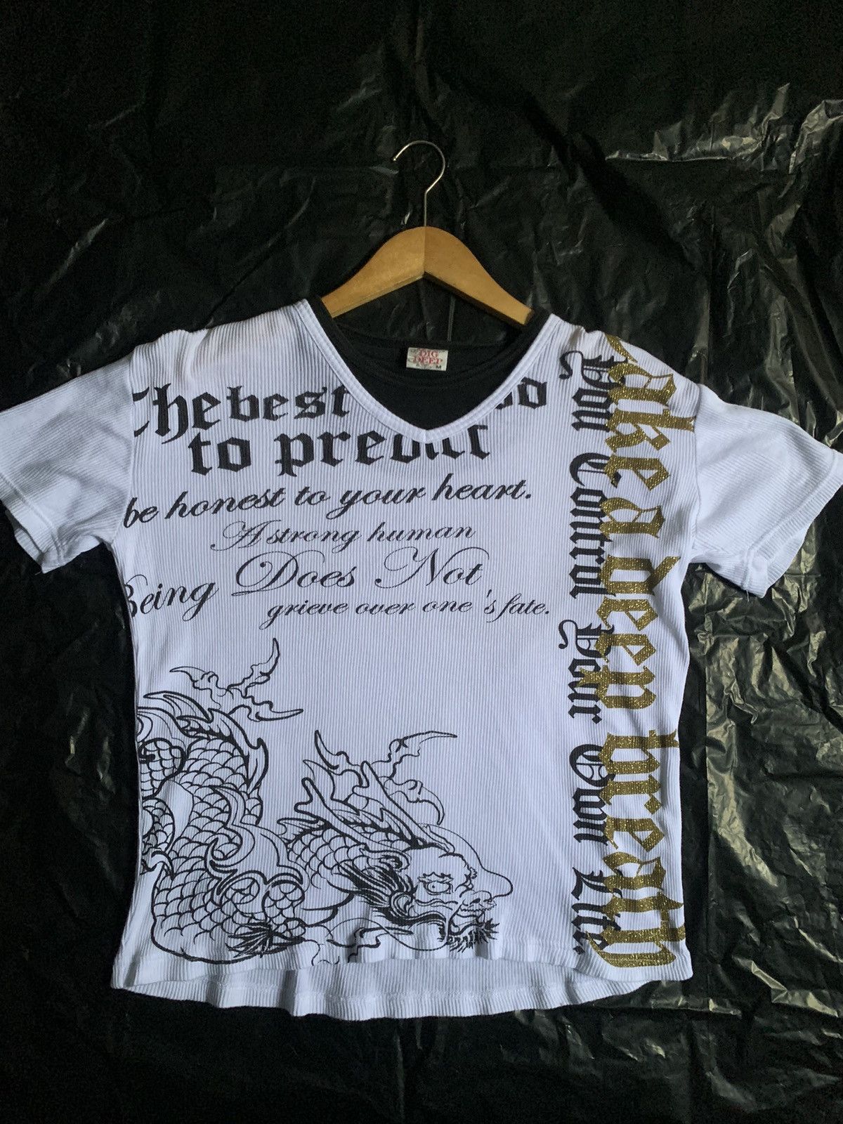 Japanese Brand Vintage Japan Y2K - Dig Deep Ribbed Dragon Print T Size US M / EU 48-50 / 2 - 1 Thumbnail