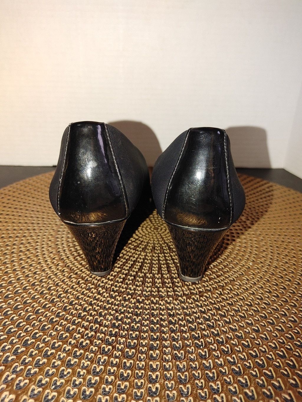 Donald Pliner Donald J. Pliner Ediee Wedges Size 7M Size US 7 / IT 37 - 4 Thumbnail
