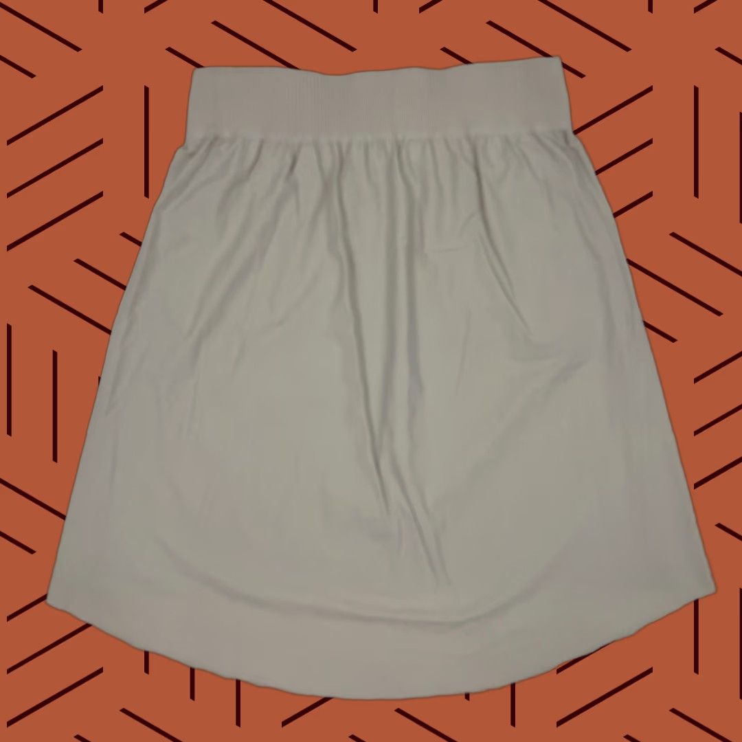 Athleta Athleta Skirt Womens L Beige Active Casual Knee Length Elastic Waist Breathable Athletic Hi Low 32 in W32 L26 Size 24" / US 00 / IT 34 - 1 Thumbnail