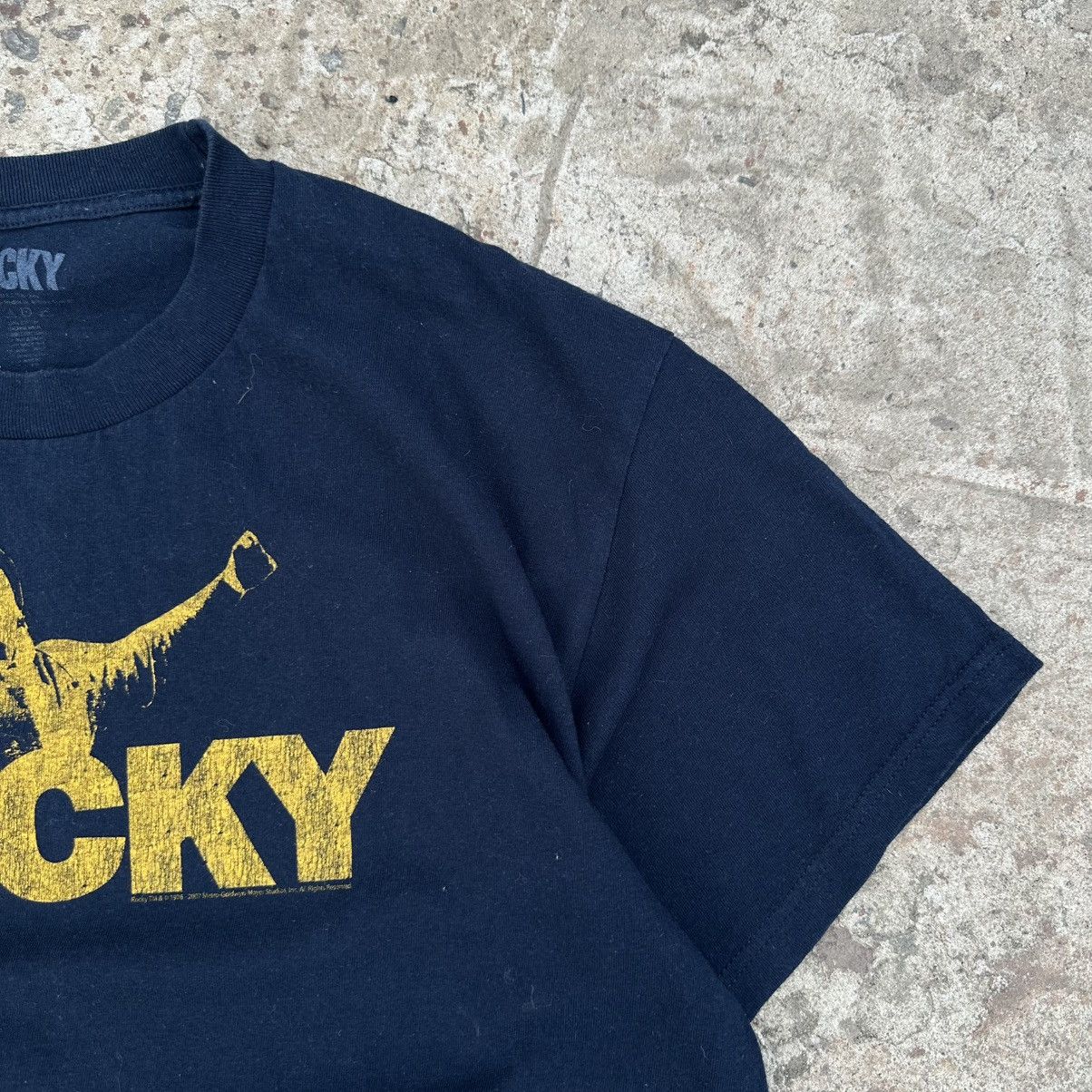 Hypebeast × Japanese Brand Vintage Japanese Style Adult Rocky T-shirts Big Logo 2007 Size US L / EU 52-54 / 3 - 5 Thumbnail
