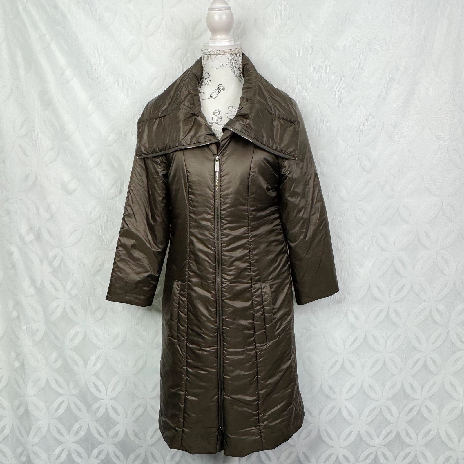 image of Vince Packable Lightweight Puffer High Neck Jacket Size M in Brown, Women's