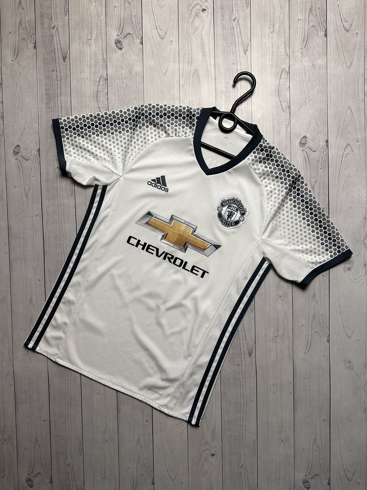 Adidas × Vintage Vintage adidas Manchester United Ibrahimovich soccer jersey Size US S / EU 44-46 / 1 - 2 Thumbnail