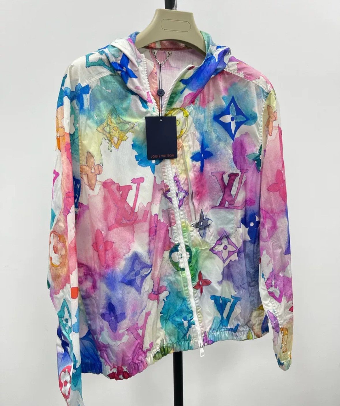 Louis Vuitton Louis Vuitton Colorful ink rendering logo charging jacket Size US L / EU 52-54 / 3 - 3 Thumbnail