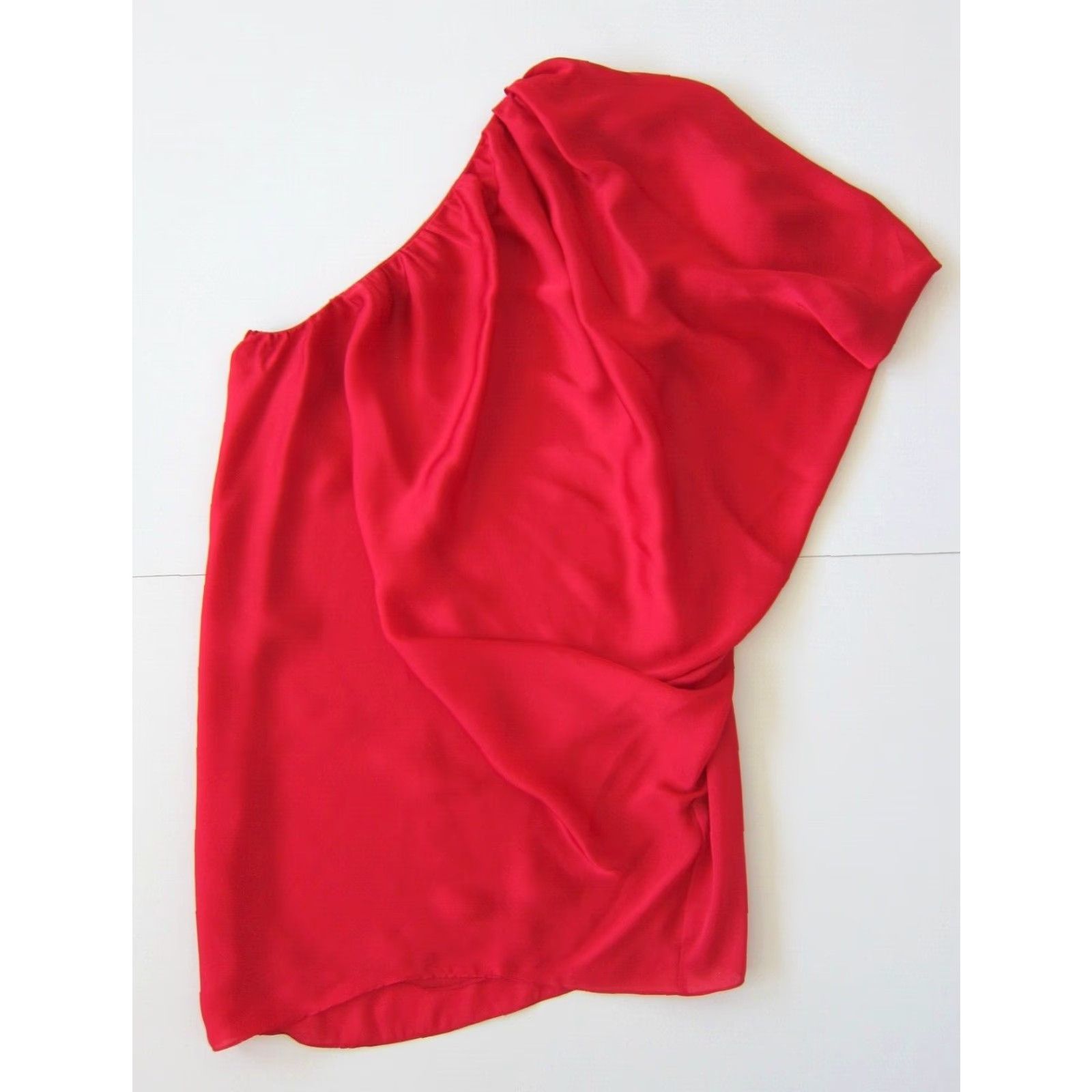 Vintage Aidan Mattox Dress One Shoulder Mini Red Silky Batwing Sleeve 6 Women's Dress Party/Cocktail Size M / US 6-8 / IT 42-44 - 2 Thumbnail