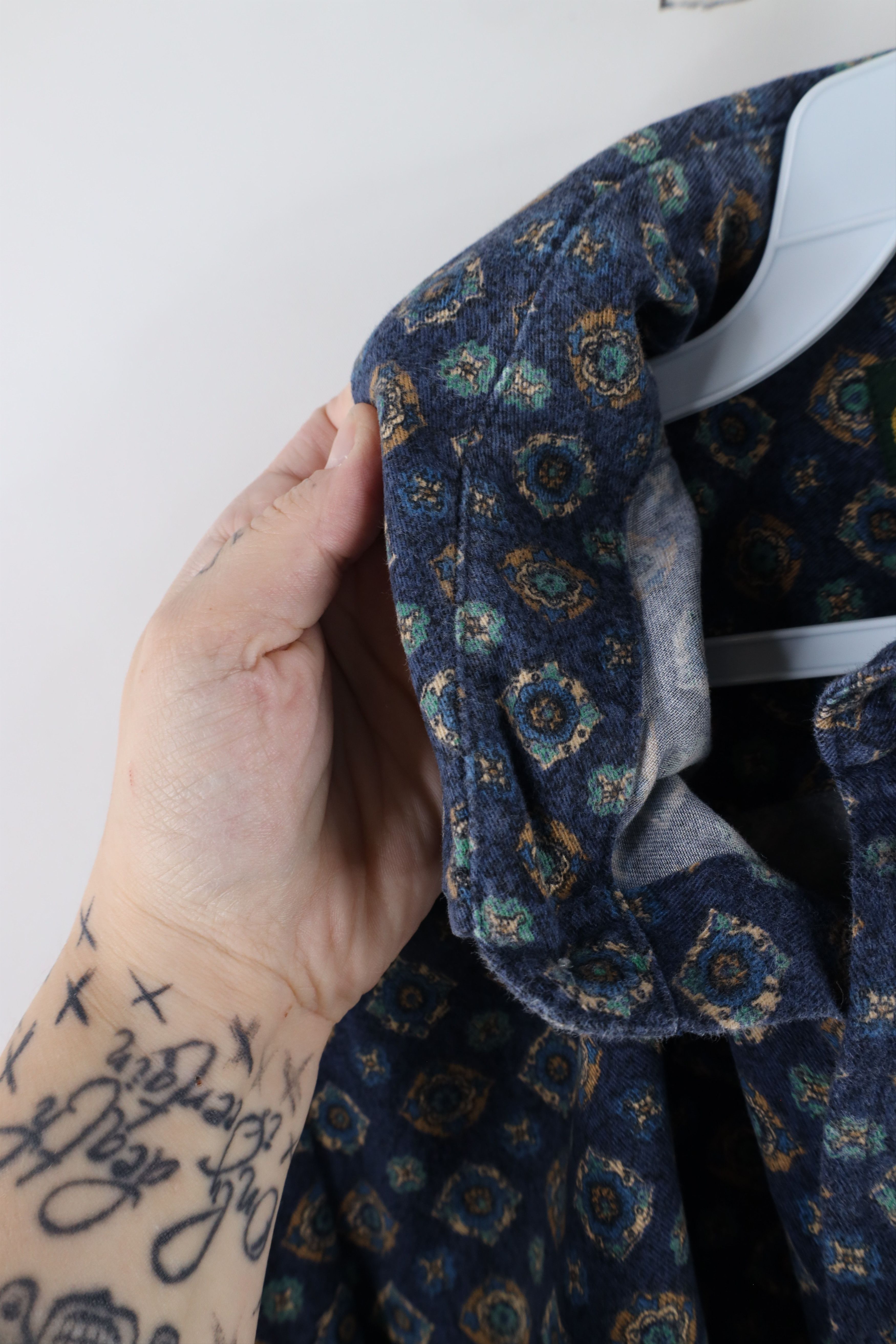 Vintage Vintage 90s Streetwear Heavyweight Button Down Shirt Size US L / EU 52-54 / 3 - 5 Thumbnail