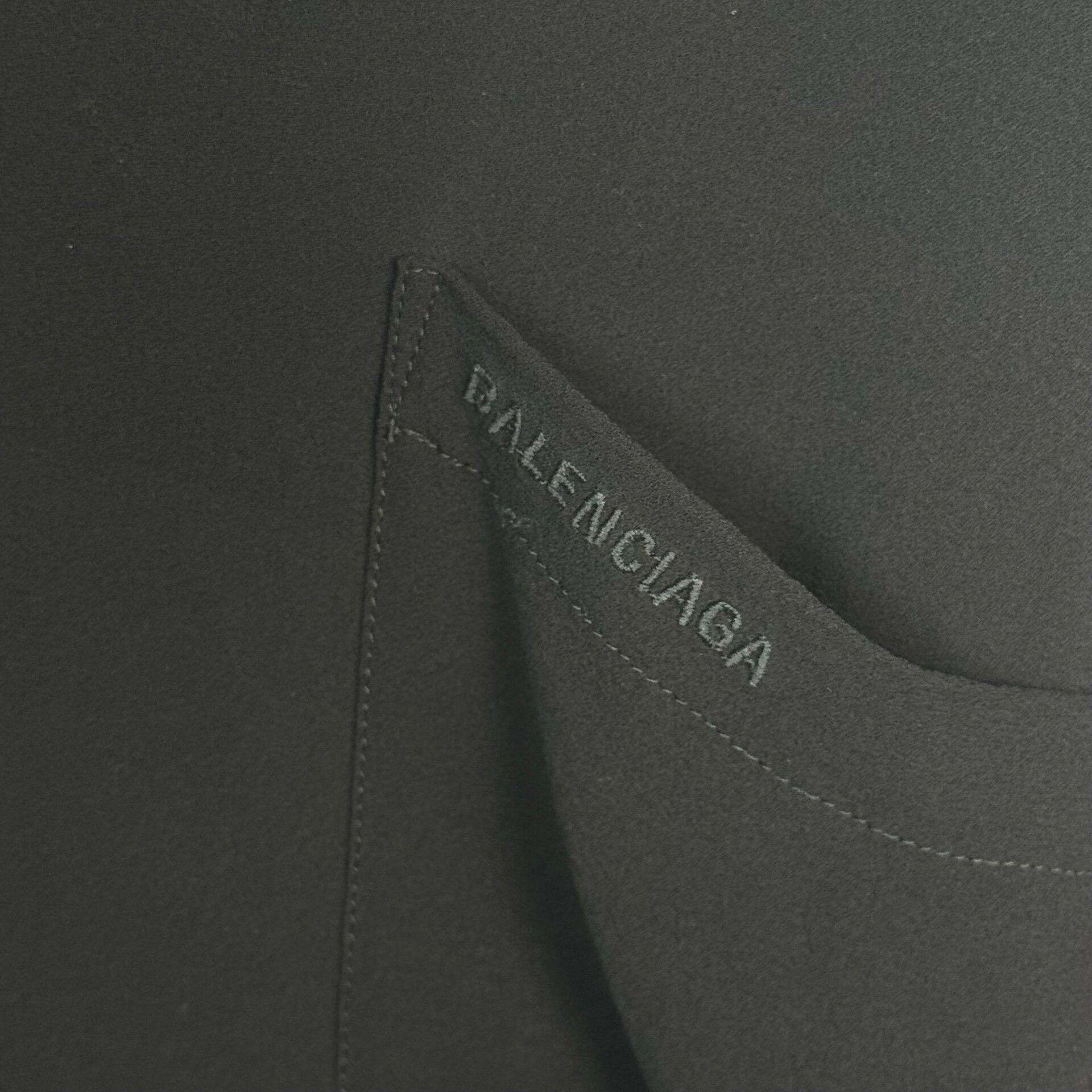 Balenciaga balenciaga long sleeve shirt size 38 Size US M / EU 48-50 / 2 - 3 Thumbnail