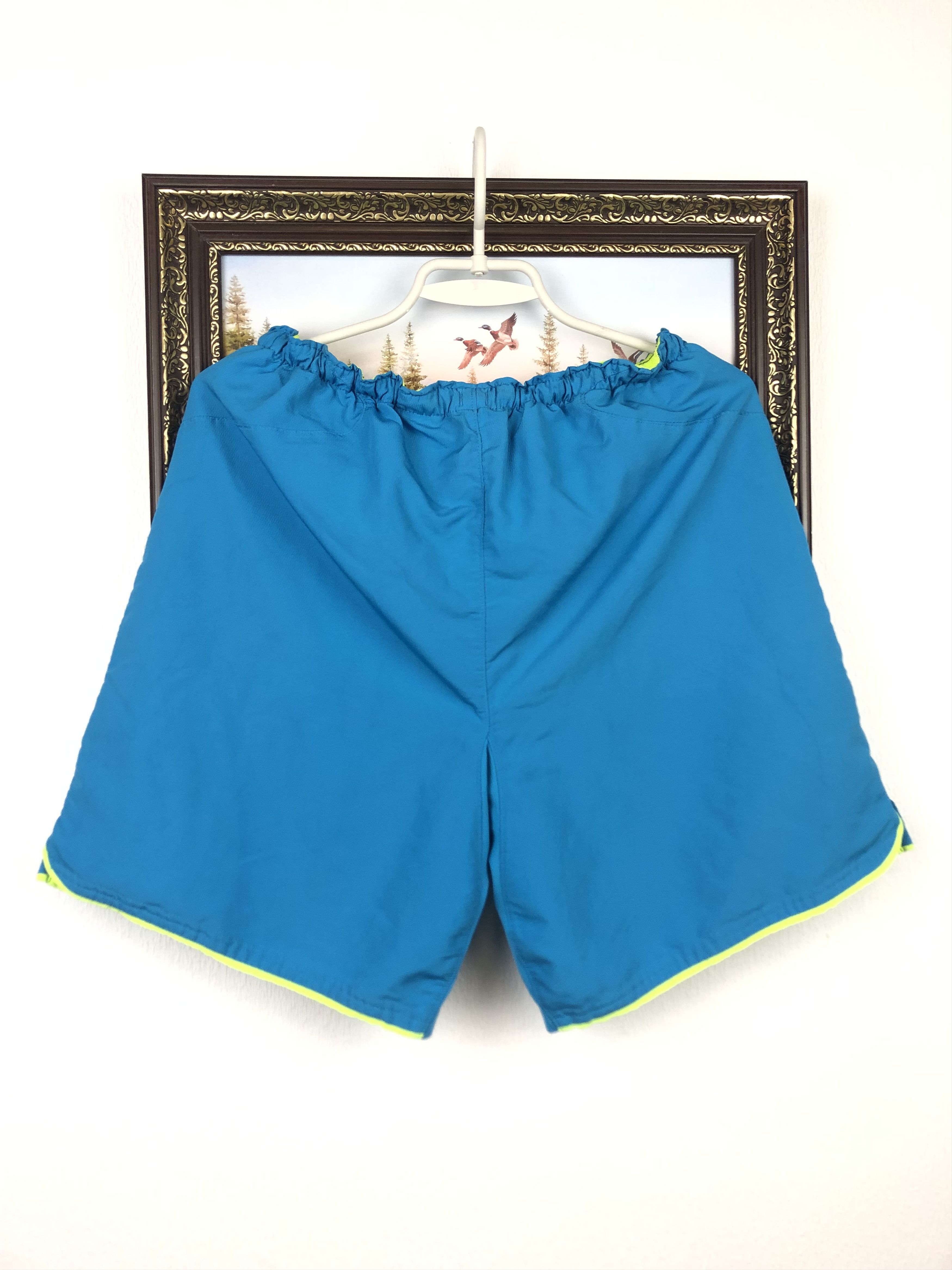 Nike Vintage Nike FC Barcelona Football Shorts Soccer Size S Size US 30 / EU 46 - 9 Thumbnail