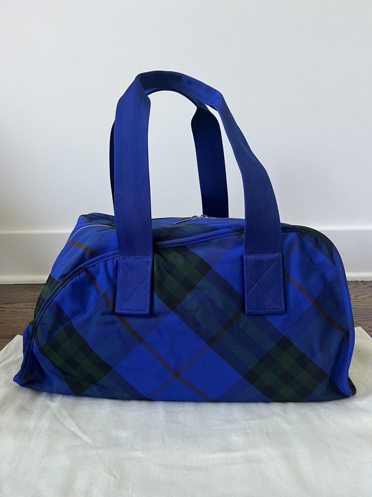 Burberry Burberry Medium Shield Duffle Bag Size ONE SIZE - 8 Thumbnail