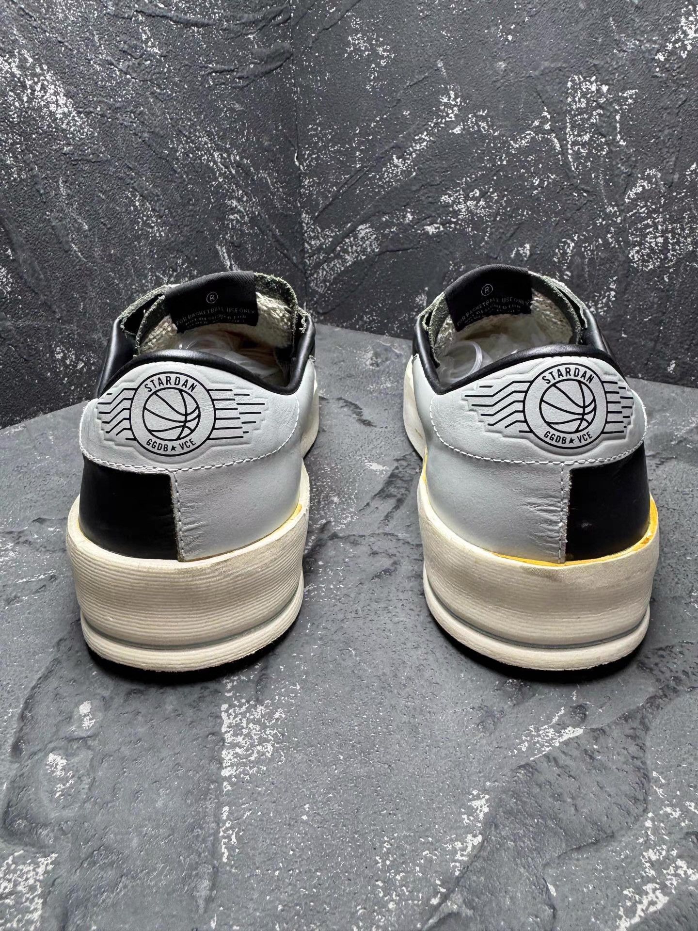 Golden Goose Golden Goose Black & Gray Mesh Distressed Sneakers Q10 Size US 7 / EU 40 - 6 Thumbnail