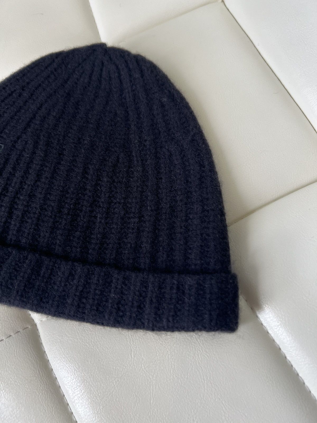 Prada × Vintage Prada Dark Navy Wool Ribbed Beanie Hat With Leather Tab Logo Size ONE SIZE - 2 Thumbnail